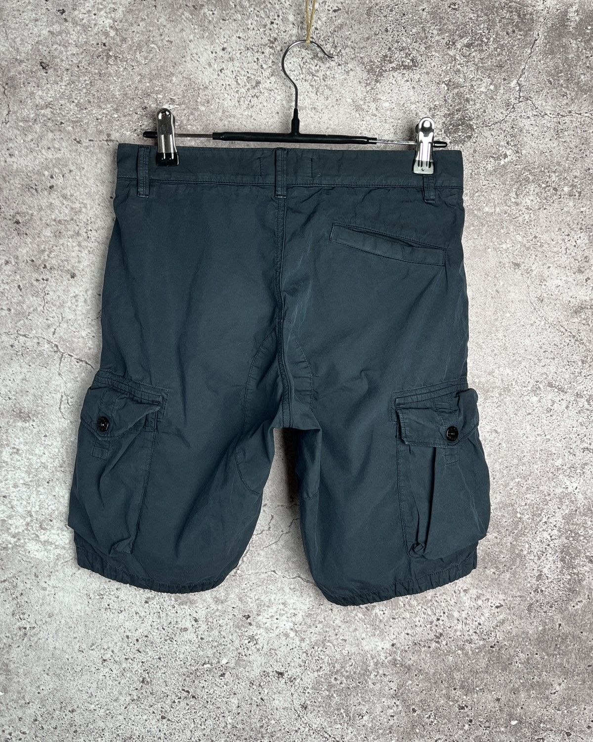 Stone Island Stone Island Junior A10 Garment Dyed Bermuda Cargo Shorts Size US 26 / EU 42 - 2 Thumbnail