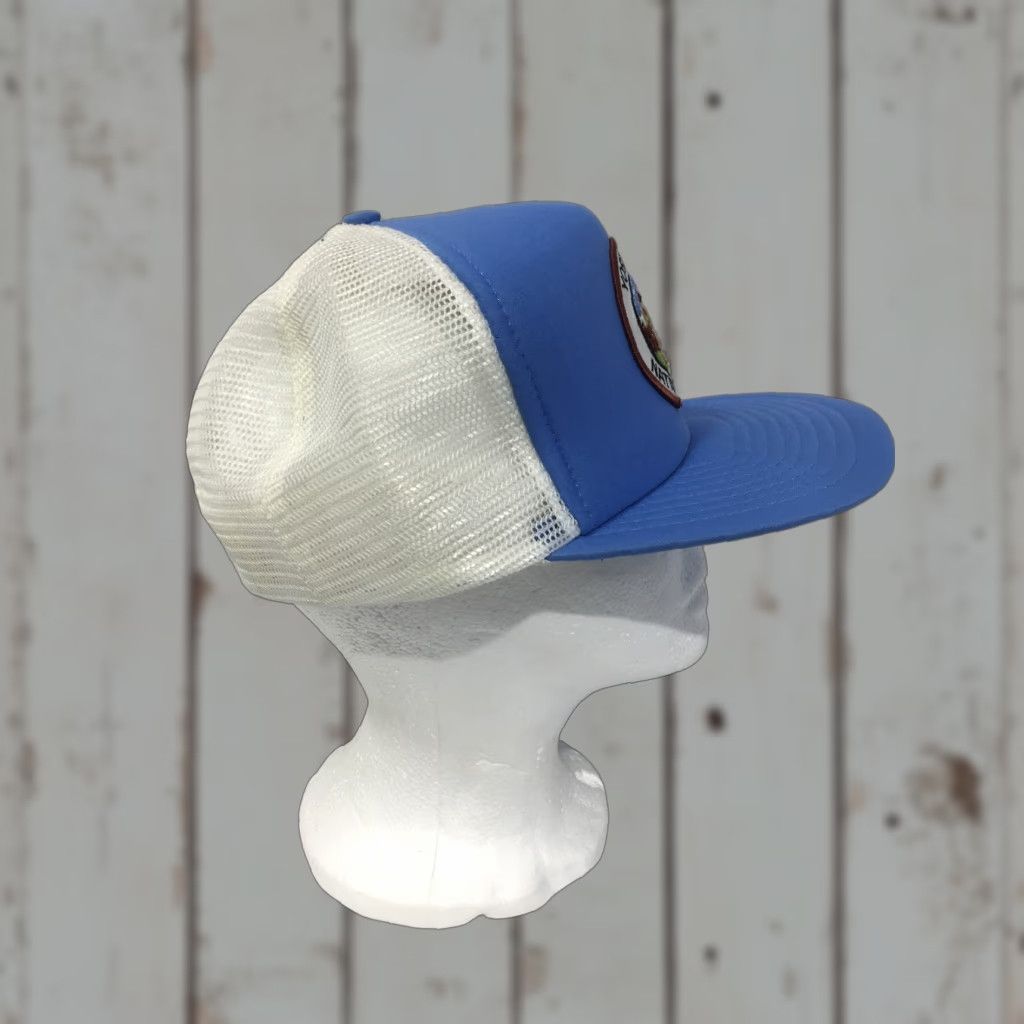 Vintage VINTAGE Calhead Snap-Back Trucker Hat Yosemite National Park Blue White Adjustable Men 80s Casual Size US M / EU 48-50 / 2 - 1 Thumbnail