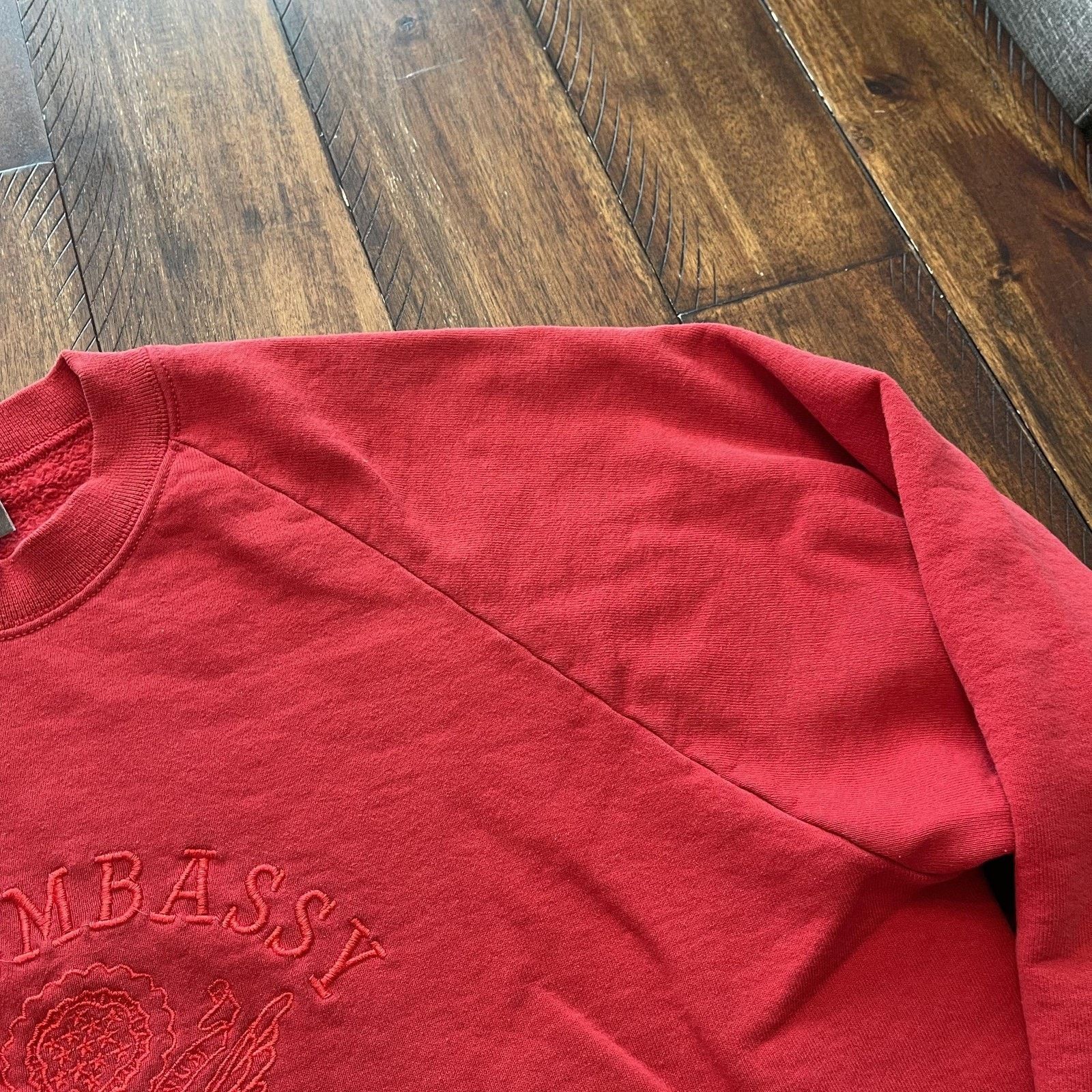 Vintage Vitg Screen Stars Sweatshirt XL US Embassy London Crewneck Size US XL / EU 56 / 4 - 6 Thumbnail