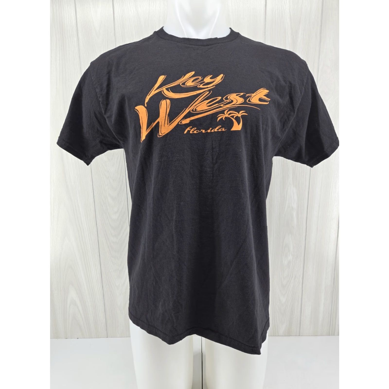 Hanes VINTAGE Hanes Key West Florida Shirt Mens L Black Orange Logo T-Shirt Crew Neck Short Sleeve Beach Logo Size US L / EU 52-54 / 3 - 3 Thumbnail