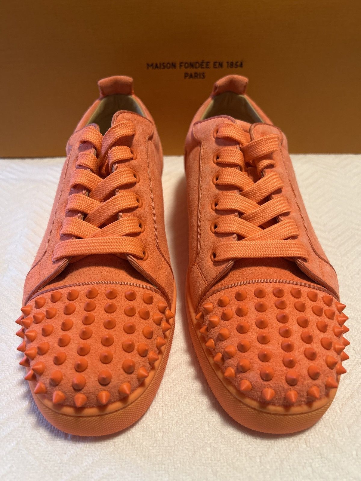 Christian Louboutin Christian Louboutin Suede Low Size US 9 / EU 42 - 7 Thumbnail