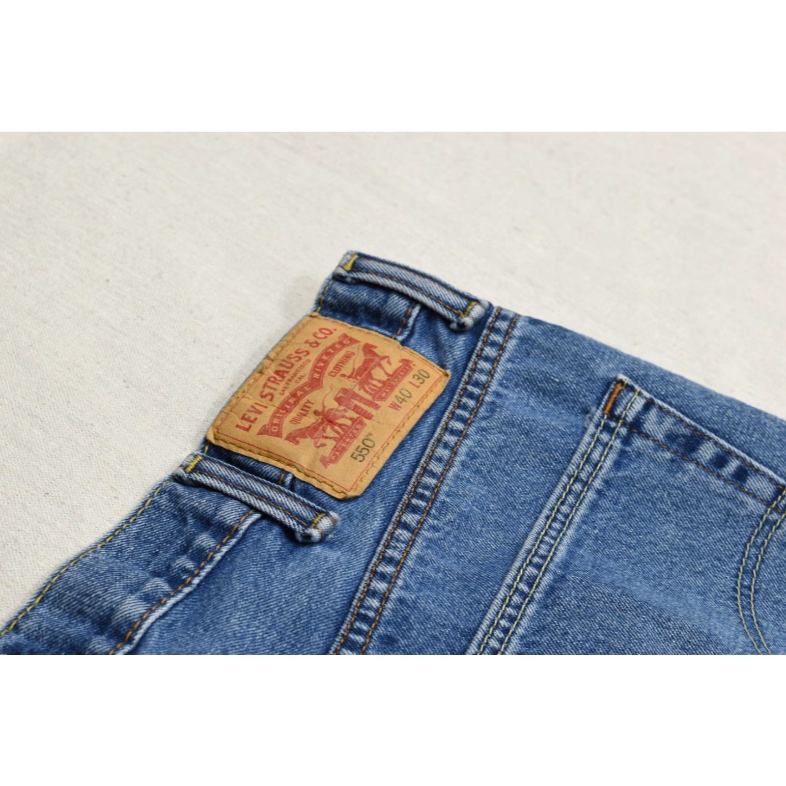 Levi's Levi's 550 Relaxed Fit Jeans Jeans Men 40 30 Blue Medium Denim Tapered 5-Pocket 550 Series, Regular Inseam 30" Mens Blue Size US 40 / EU 56 - 7 Thumbnail