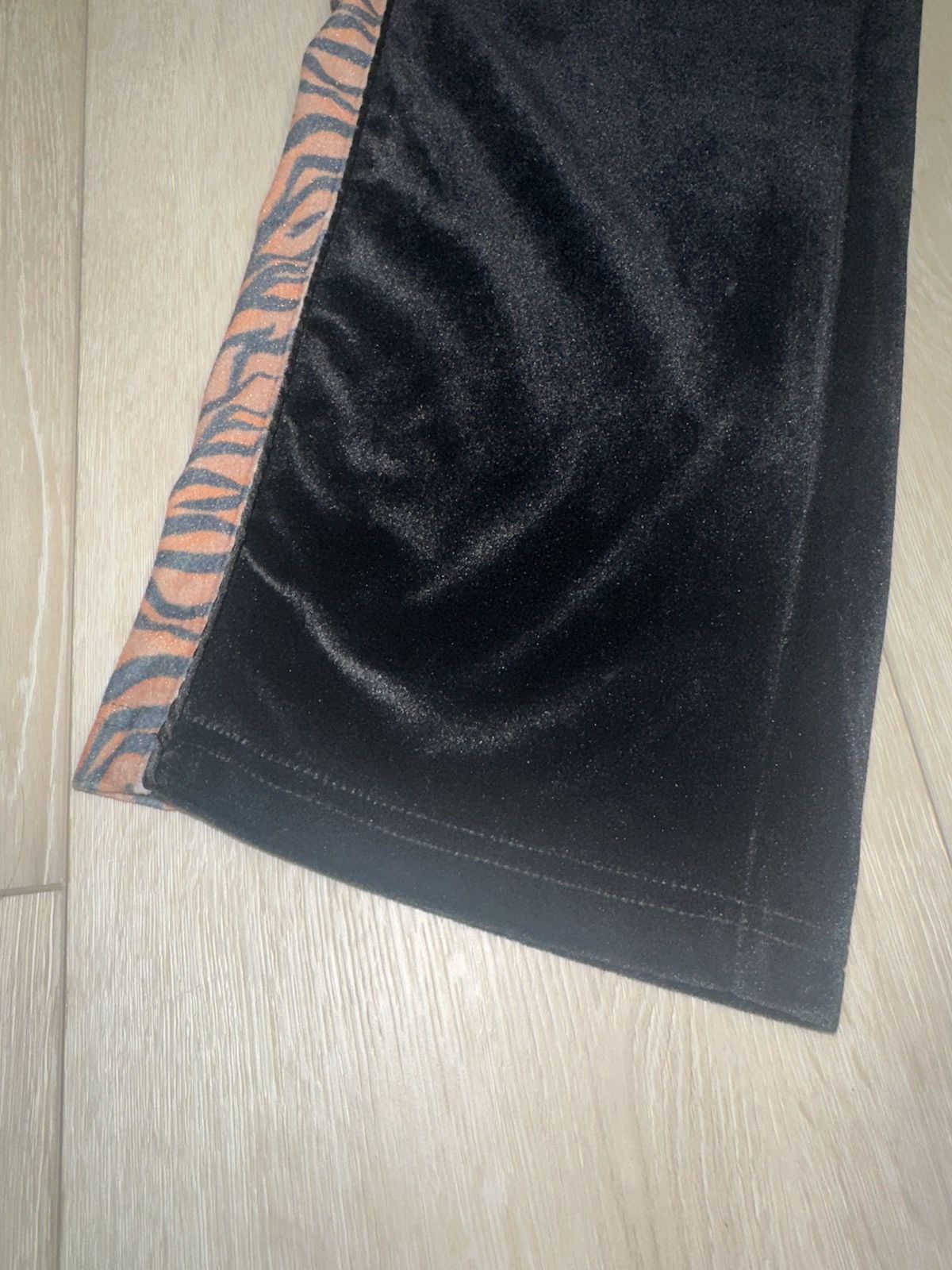 Billionaire Boys Club × Icecream Billionaire Boys Club Tiger Print Velvour Track Pants Size US 32 / EU 48 - 5 Thumbnail