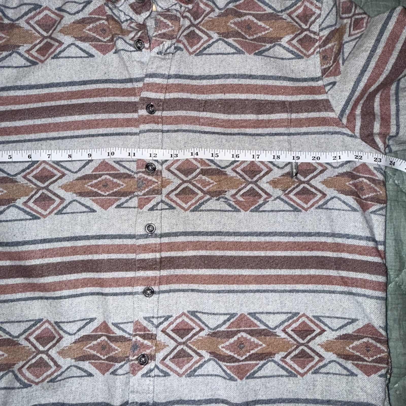 Eddie Bauer Eddie Bauer Tribal Print Button Up Flannel Shirt Mens Size L Size US L / EU 52-54 / 3 - 8 Thumbnail