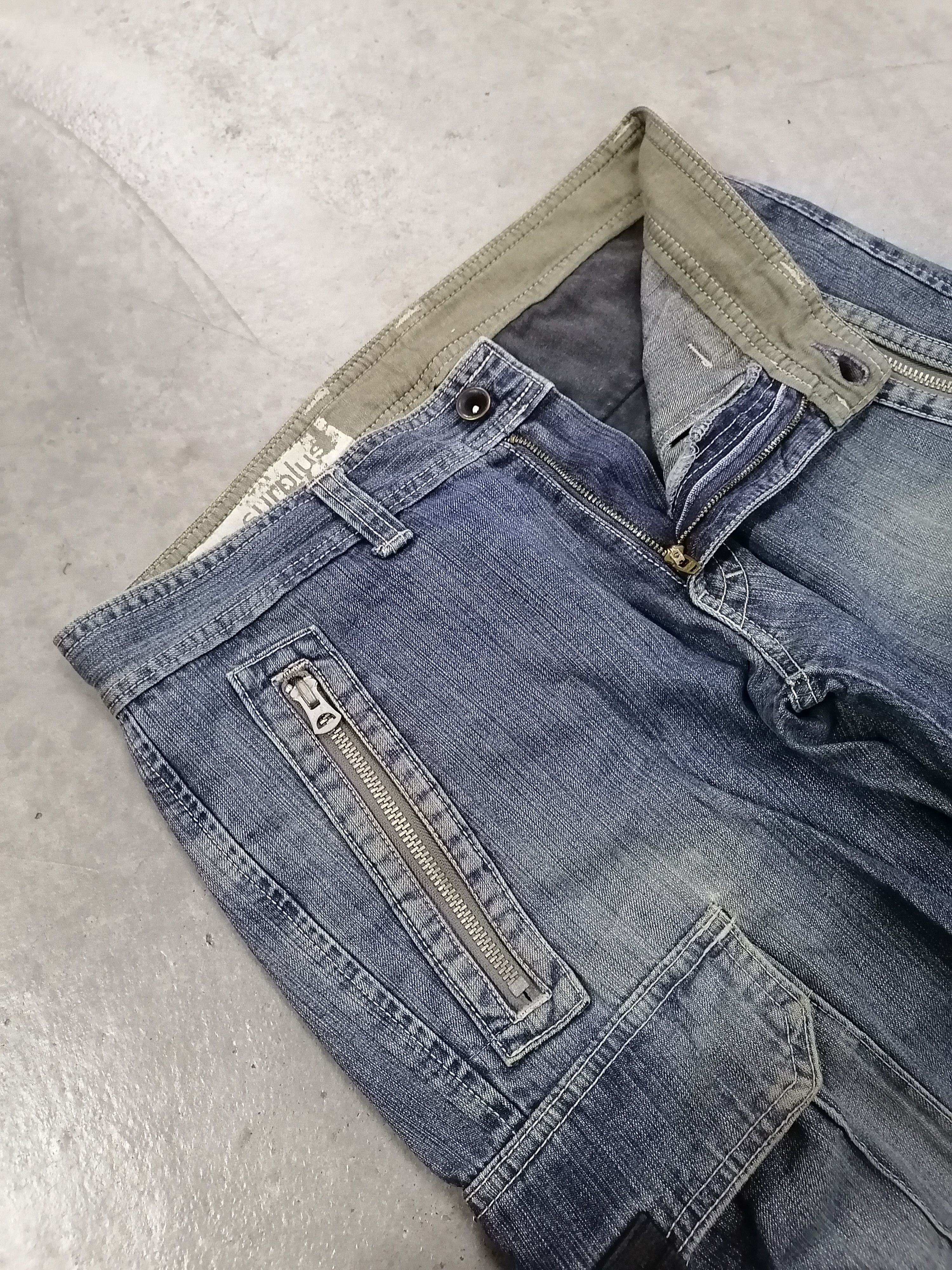 Japanese Brand Surplus Cargo Distressed Denim Short Pants Size US 30 / EU 46 - 5 Thumbnail