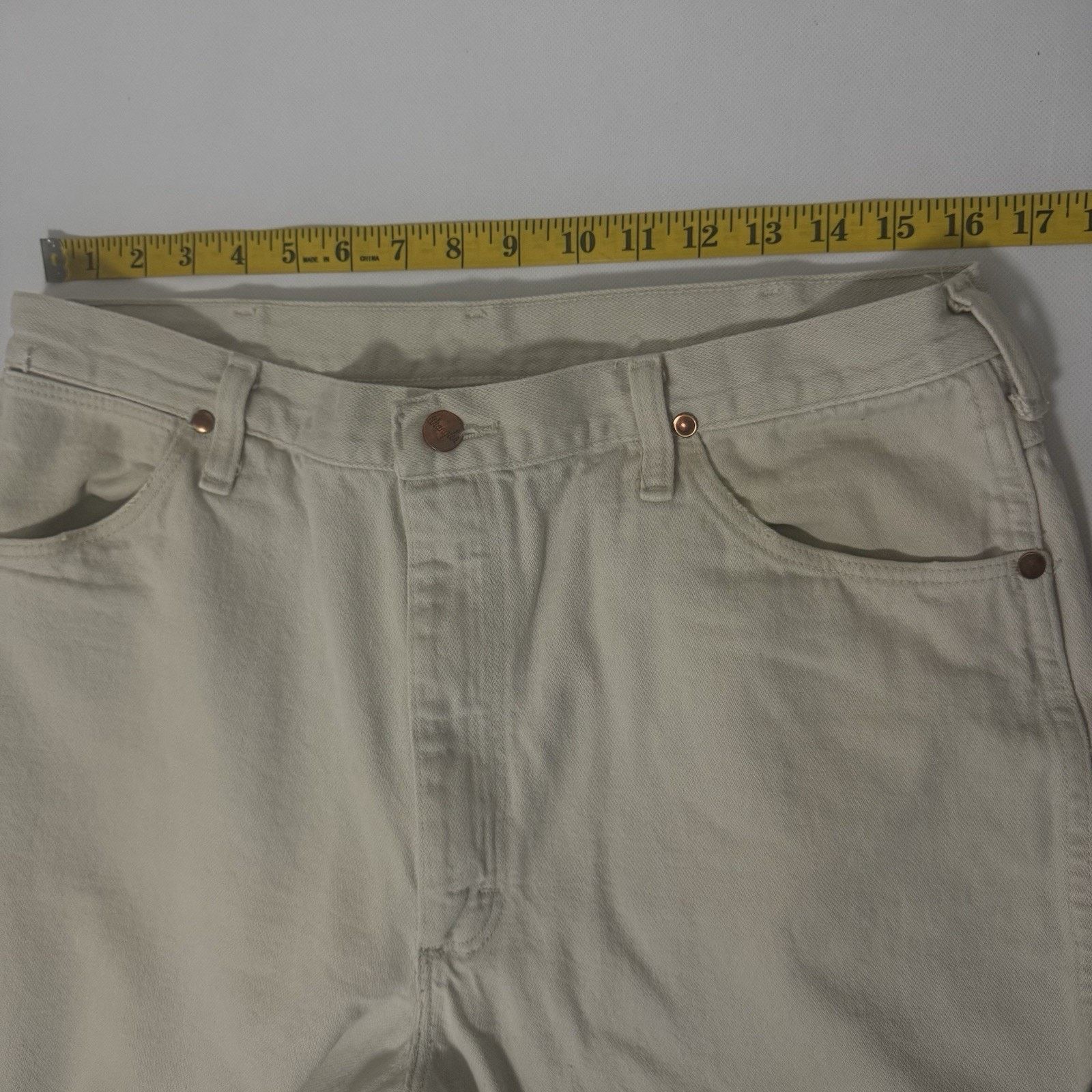 Wrangler Vintage 90s Wrangler 13mwz Tan original fit cowboy jeans Size US 33 - 5 Thumbnail