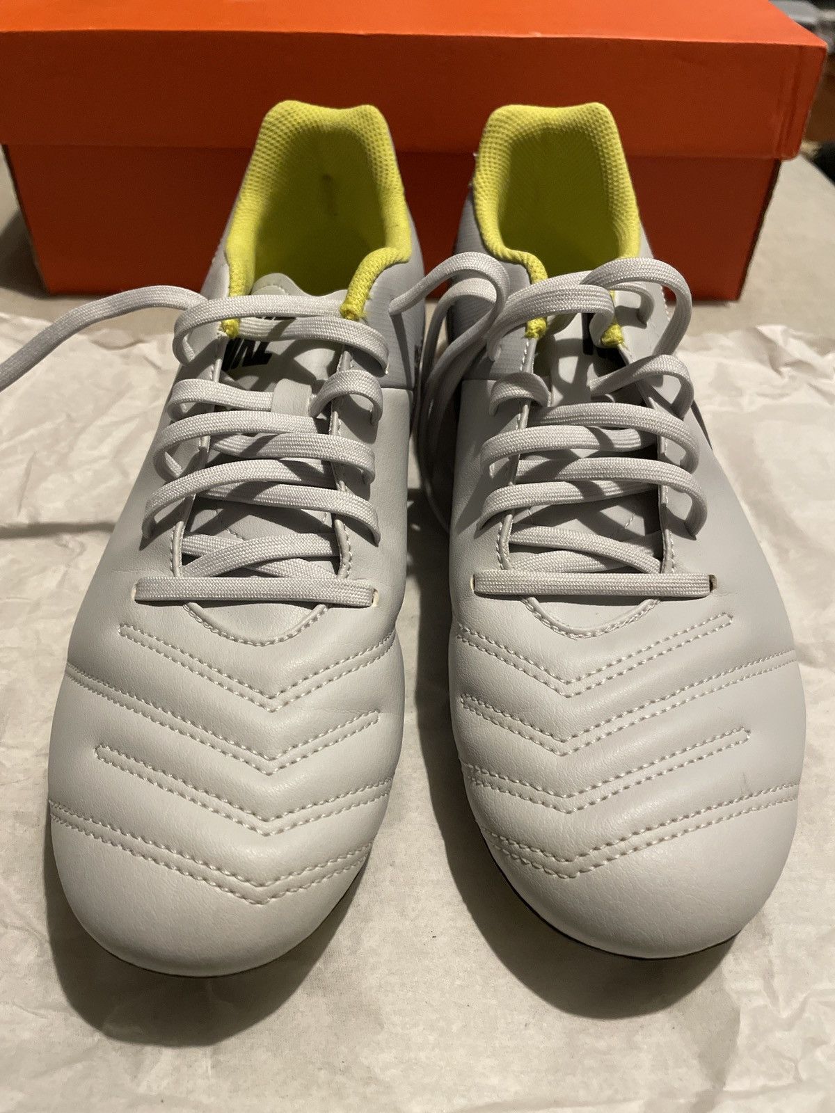 Nike Soccer Cleats Women’s tiempo rio III FG Size US 10 / IT 40 - 7 Thumbnail