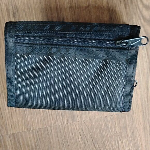 Nike Deadstock Vintage 90s Nike Basic Tri-Fold Wallet Size ONE SIZE - 2 Thumbnail