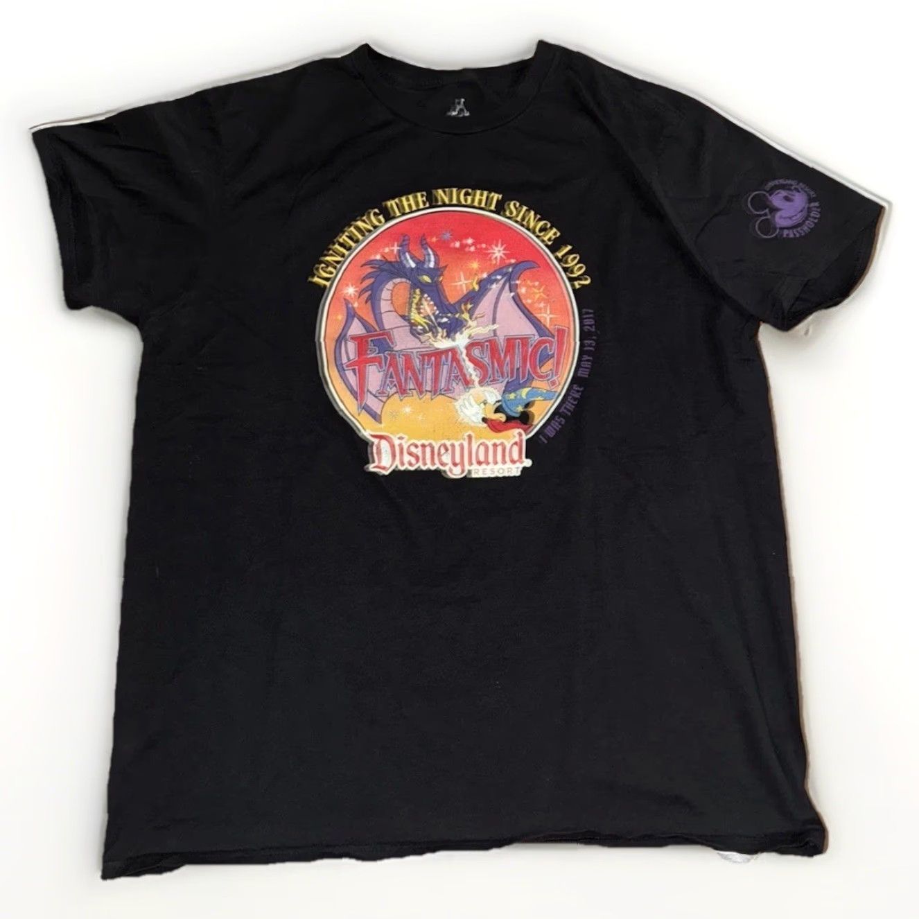Disney Disney Fantasmic T-Shirt Men’s XL Black Graphic Print Dragon Show Tee 90s Maleficent Igniting the Night Disneyland Parks Vintage No Size US XL / EU 56 / 4 - 2 Thumbnail