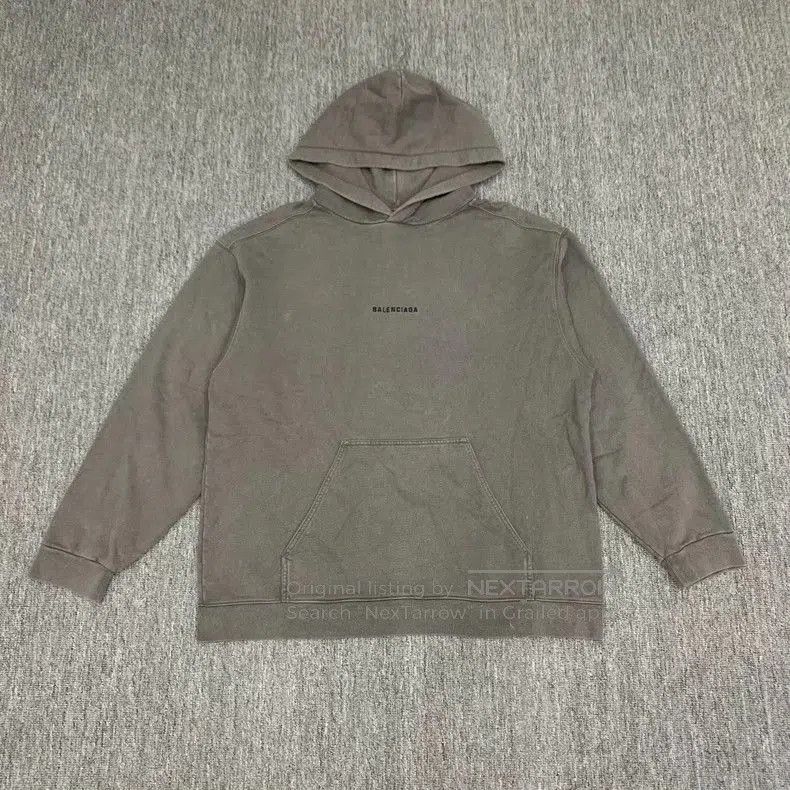 Balenciaga Balenciaga Gray Embroidered Hoodie Sweatshirt. Size US S / EU 44-46 / 1 - 1 Thumbnail