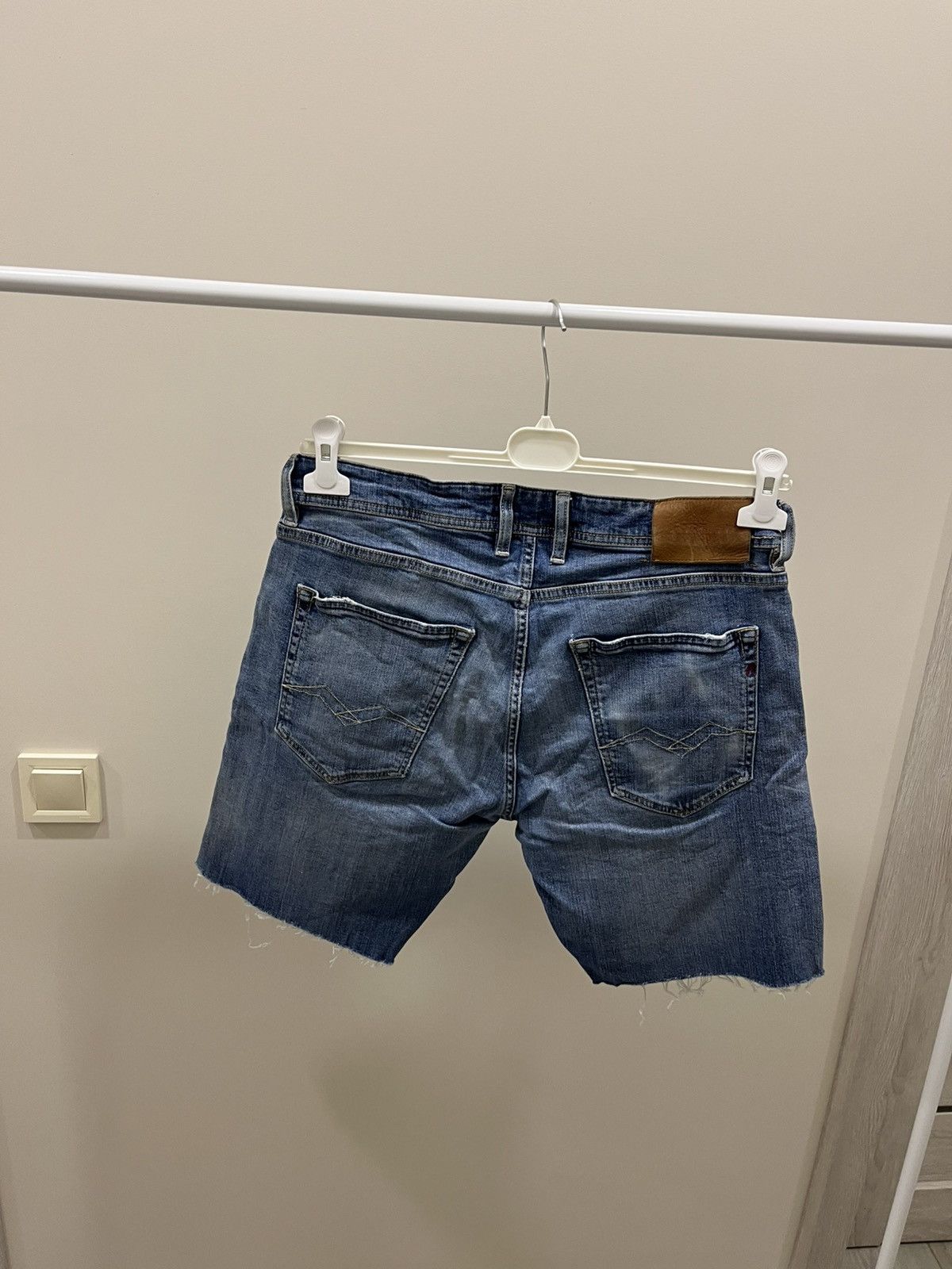 Japanese Brand Grover Mens W34 L32 Slim Shorts Denim Trousers Size US 34 / EU 50 - 1 Thumbnail