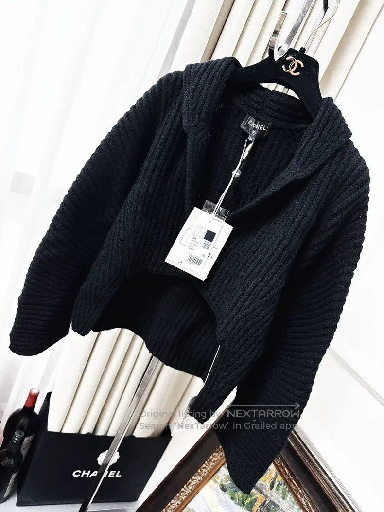 Chanel Chanel 20k black pit strip one-button knitted curved hem c Size XS / US 0-2 / IT 36-38 - 1 Thumbnail