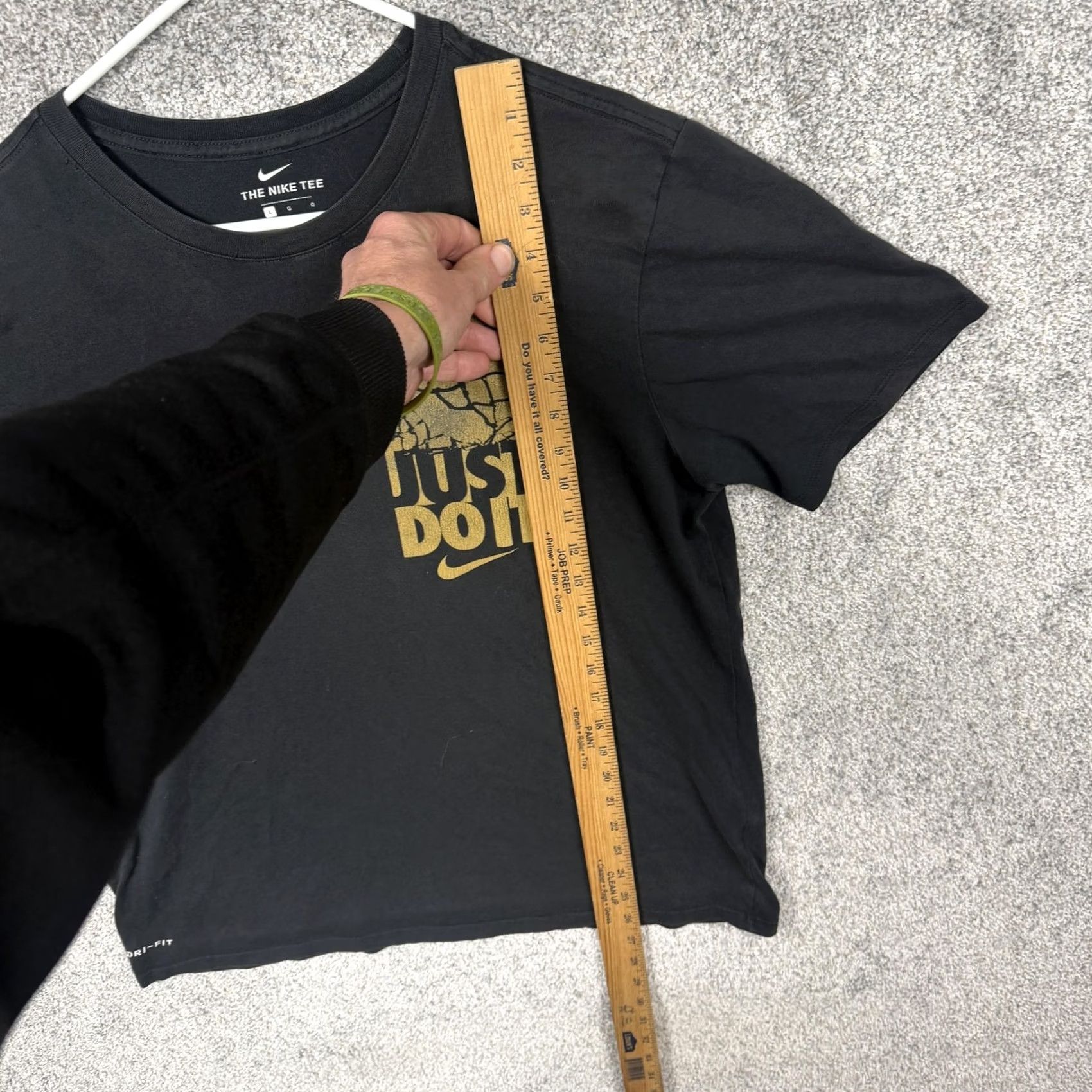 Nike Nike Just Do It Basketball Dri-Fit T-Shirt L Men Black Short Sleeve Crew Neck Logo Graphic Print Nike Dri-FIT Athletic Core Streetwear 2010s Size US L / EU 52-54 / 3 - 2 Thumbnail