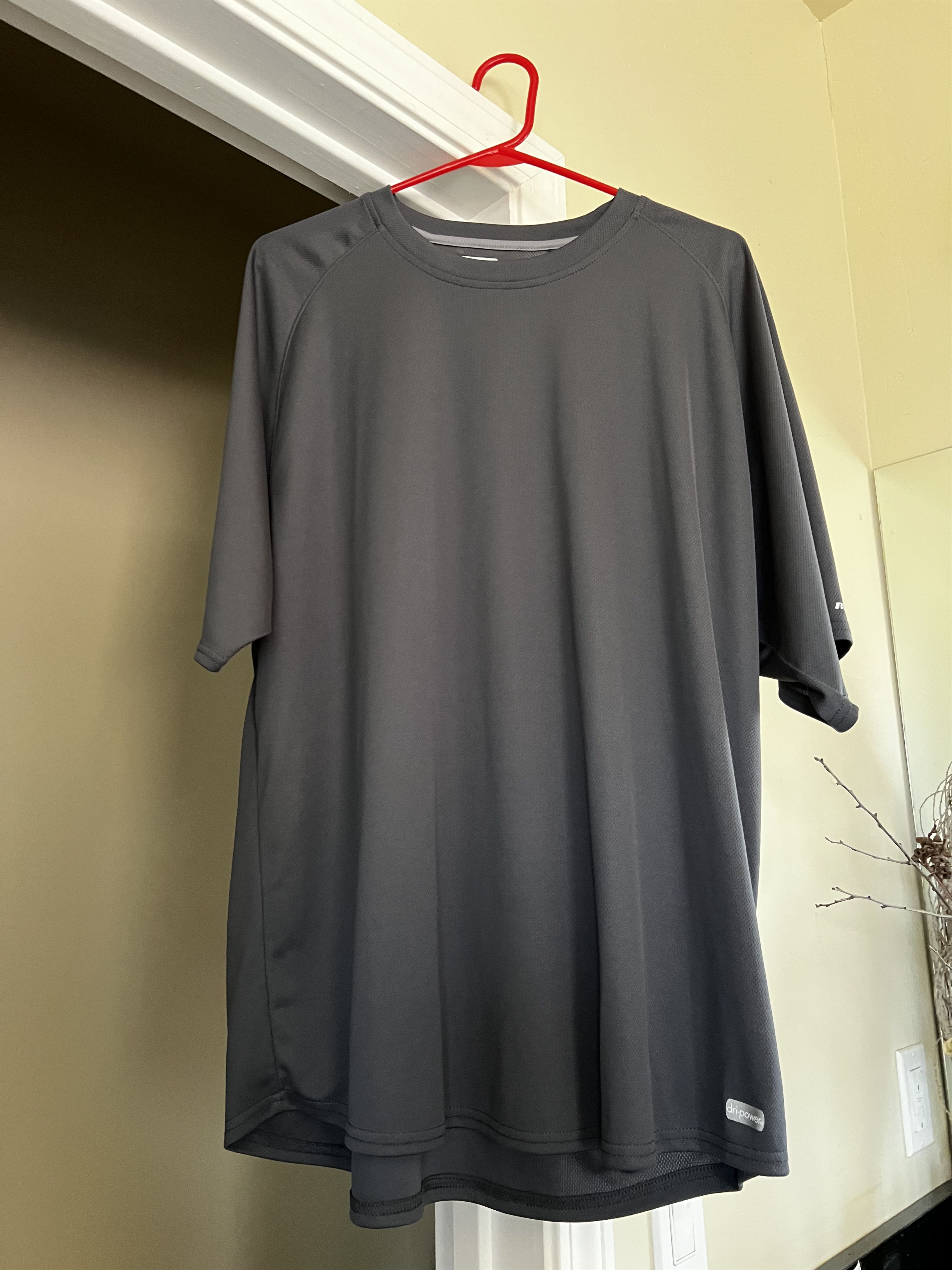 Russell Athletic NWOT Men’s Russell Athletic Dri-Power Shirt Sleeve Tee Size US XL / EU 56 / 4 - 1 Thumbnail