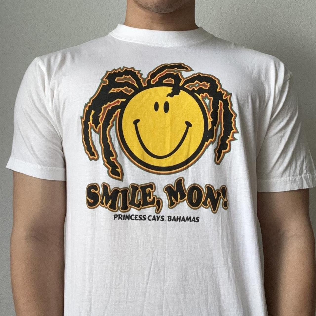 Vintage Vintage 2000s Princess Cays "Smile Mon!" Graphics White Tee Size US L / EU 52-54 / 3 - 3 Thumbnail