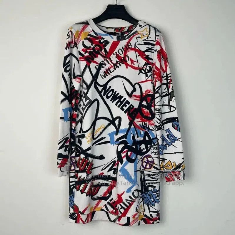 Moschino Moschino Long Graphic Sweatshirt for Women . Size M / US 6-8 / IT 42-44 - 1 Thumbnail