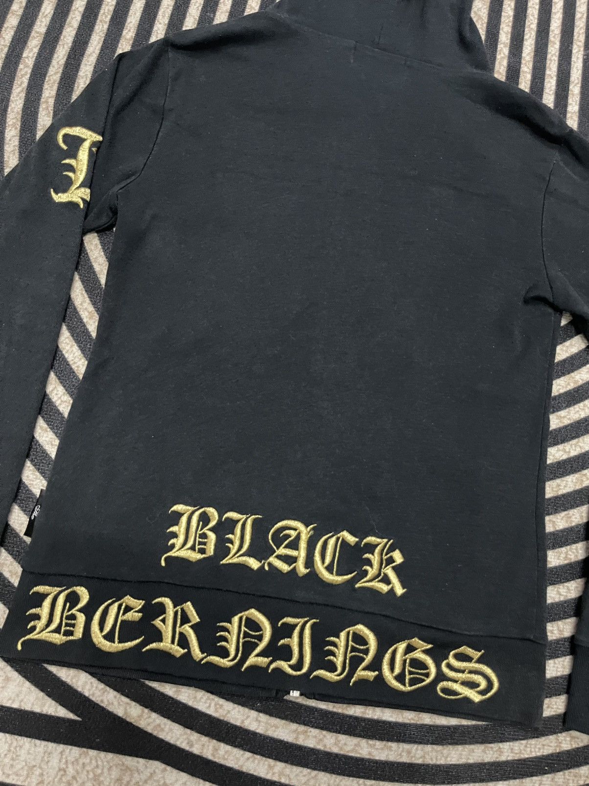 If Six Was Nine 2000s IFSIXWASNINE STYLE BEANINGS SHOO GOLD PRINT HOODIE Size US XS / EU 42 / 0 - 14 Thumbnail