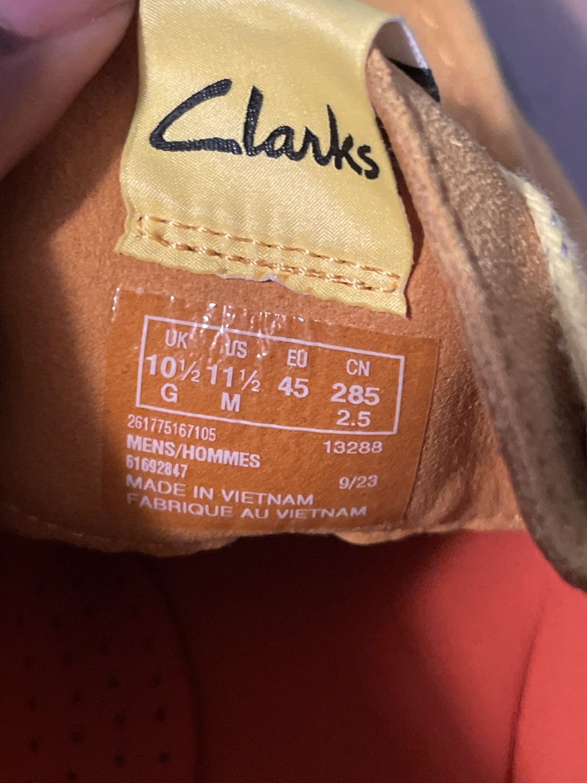 Clarks × Pokemon Clark’s x Pokemon Torhill Size US 11.5 / EU 44-45 - 2 Thumbnail