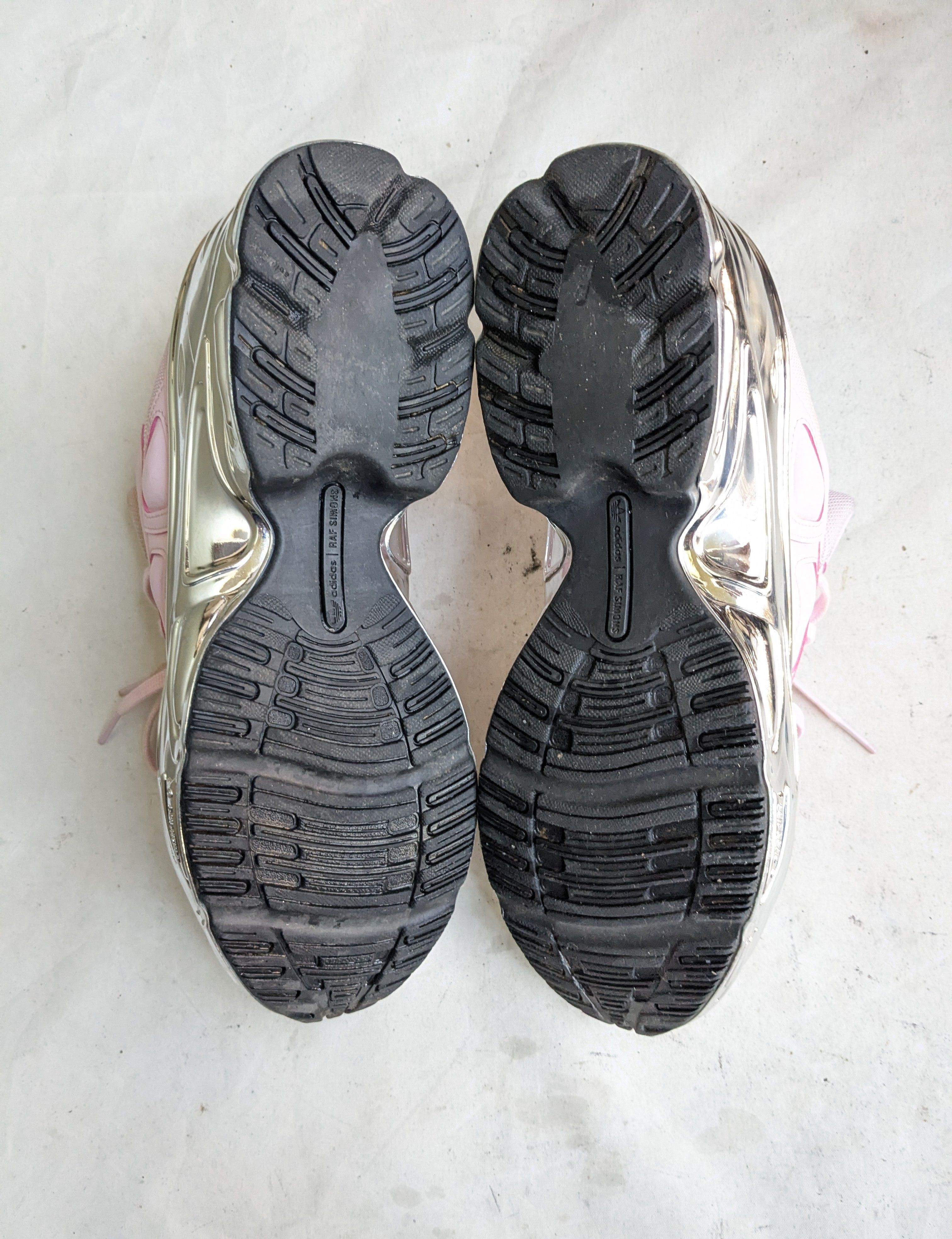 Adidas × Raf Simons Adidas Ozweego Mirrored Pink 11 Silver Chrome Size US 11 / EU 44 - 16 Thumbnail