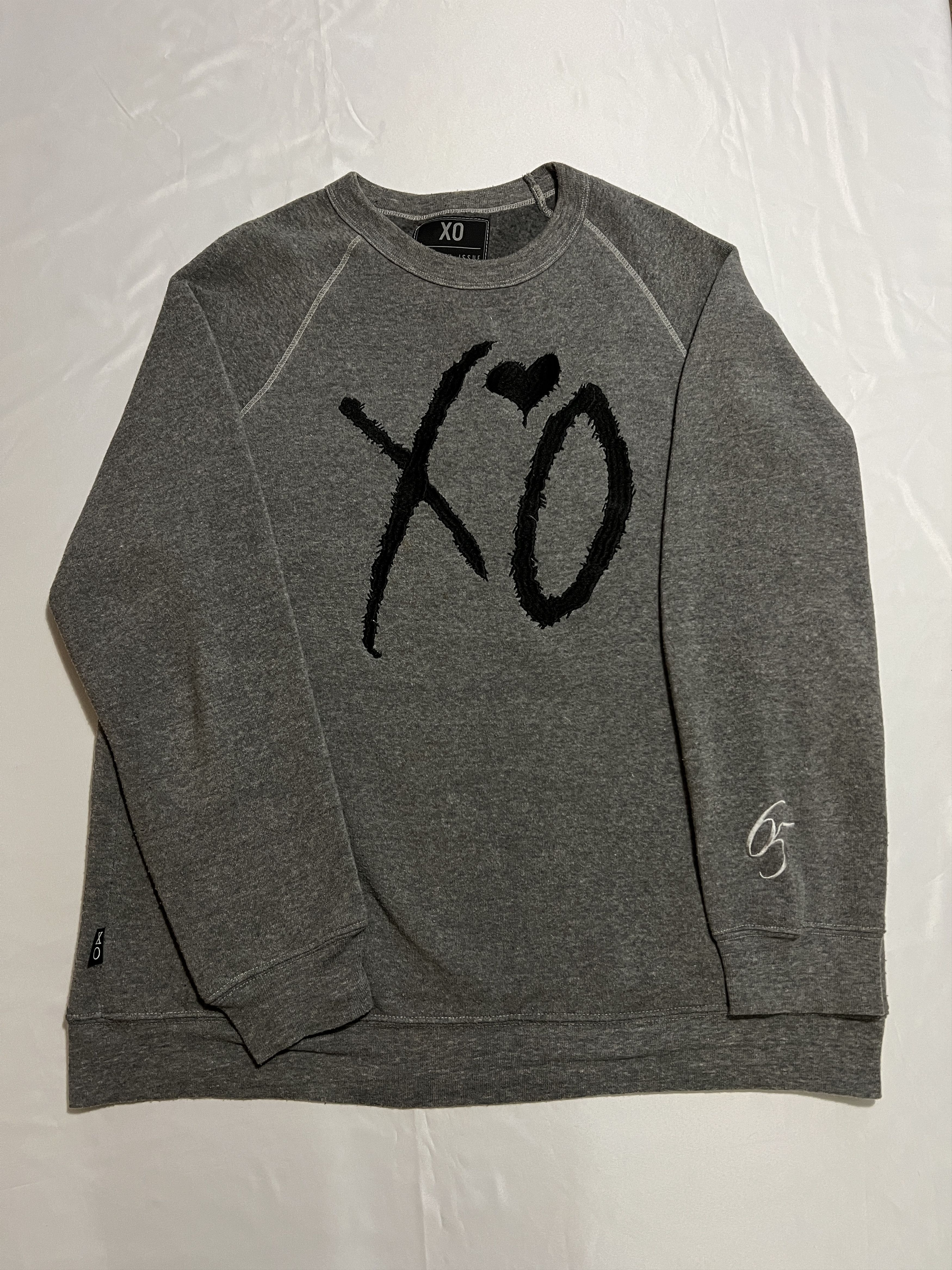 The Weeknd The Weeknd Official Issue XO Cut & Sewn Fleece Crewneck Size US XL / EU 56 / 4 - 1 Thumbnail