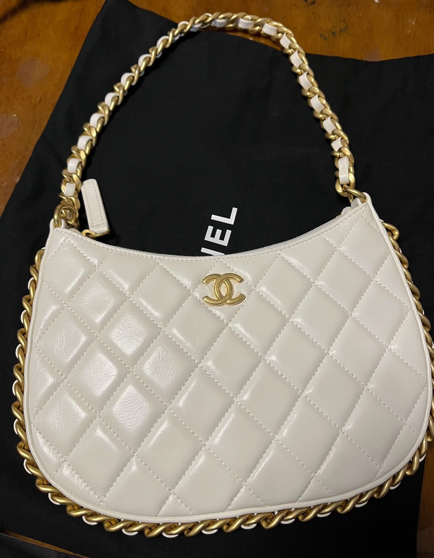 Chanel Chanel White Bag 44 Men Size ONE SIZE - 1 Thumbnail