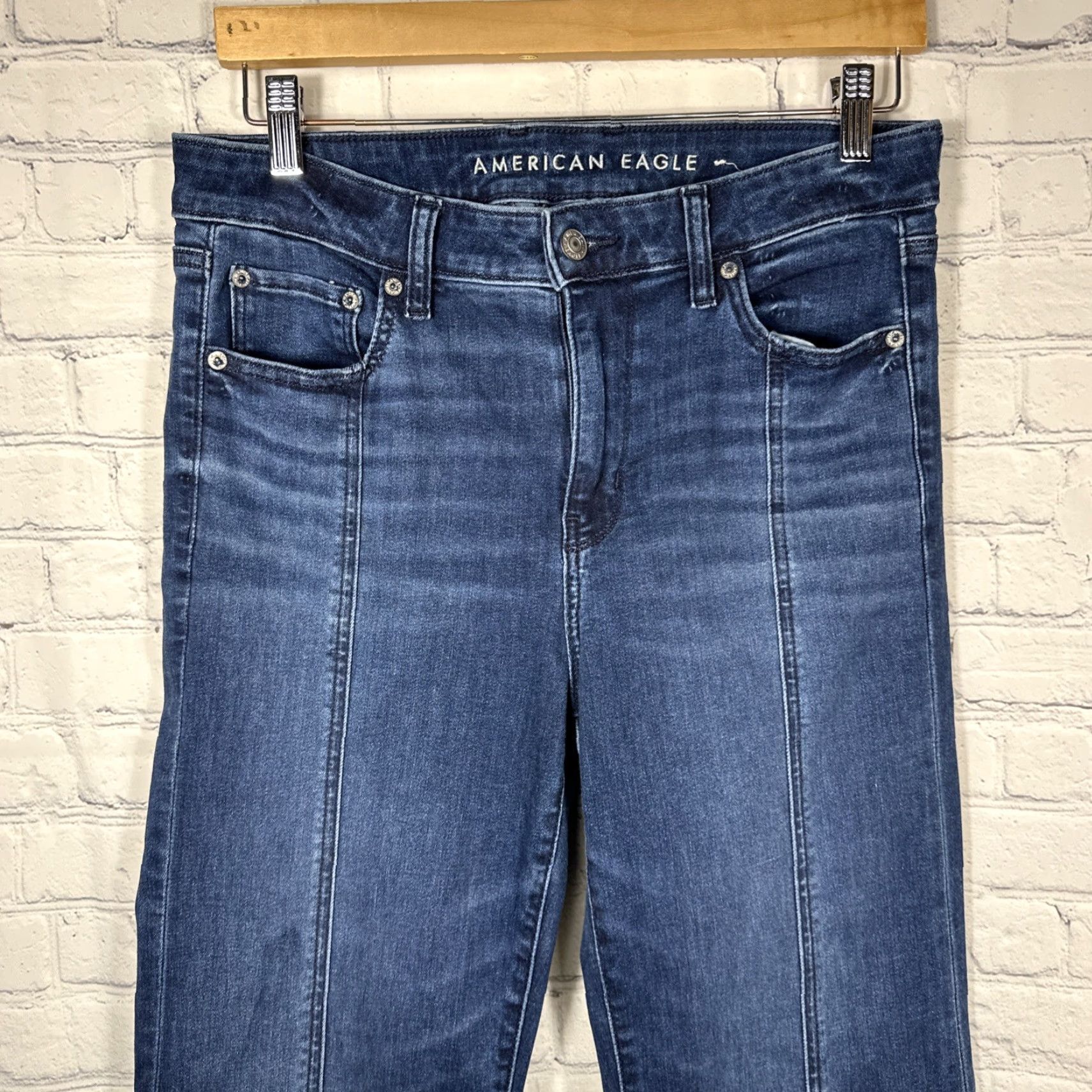 American Eagle Outfitters **American Eagle Outfitters Women's 10 Blue Flare Jeans Vintage N/A** User: **American Eagle Outfitters Women's 10 Blue Flare Jeans** Size 32" / US 10 / IT 46 - 2 Thumbnail