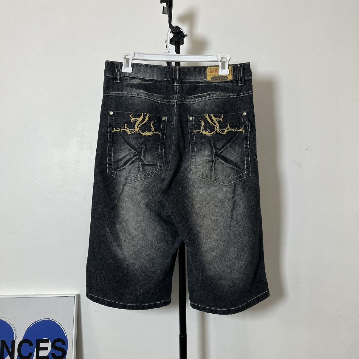 Japanese Brand UNDO Japan Denim Shorts – Embroidered Back Pockets Size US 30 / EU 46 - 2 Thumbnail