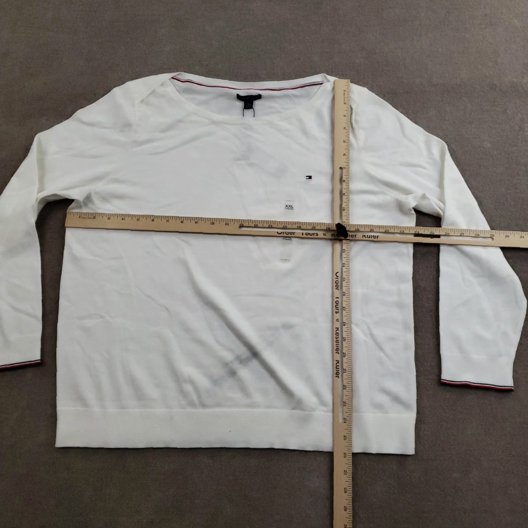 Tommy Hilfiger Tommy Hilfiger Sweater Mens 2XL White Crew Neck Pullover Long Sleeve Knit Logo ZZ Vintage No Size US XXL / EU 58 / 5 - 2 Thumbnail