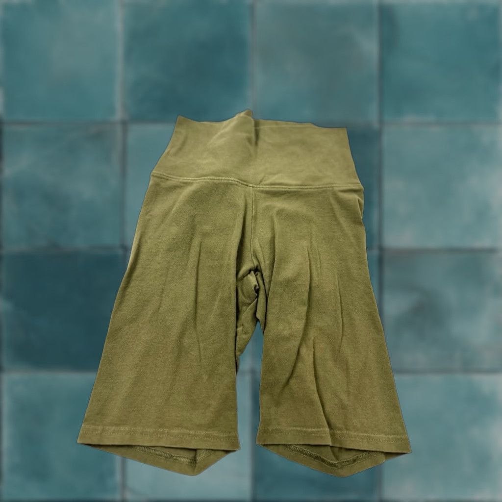 TNA TNA Shorts Women’s S Green Bike Spandex Size 28" / US 6 / IT 42 - 1 Thumbnail
