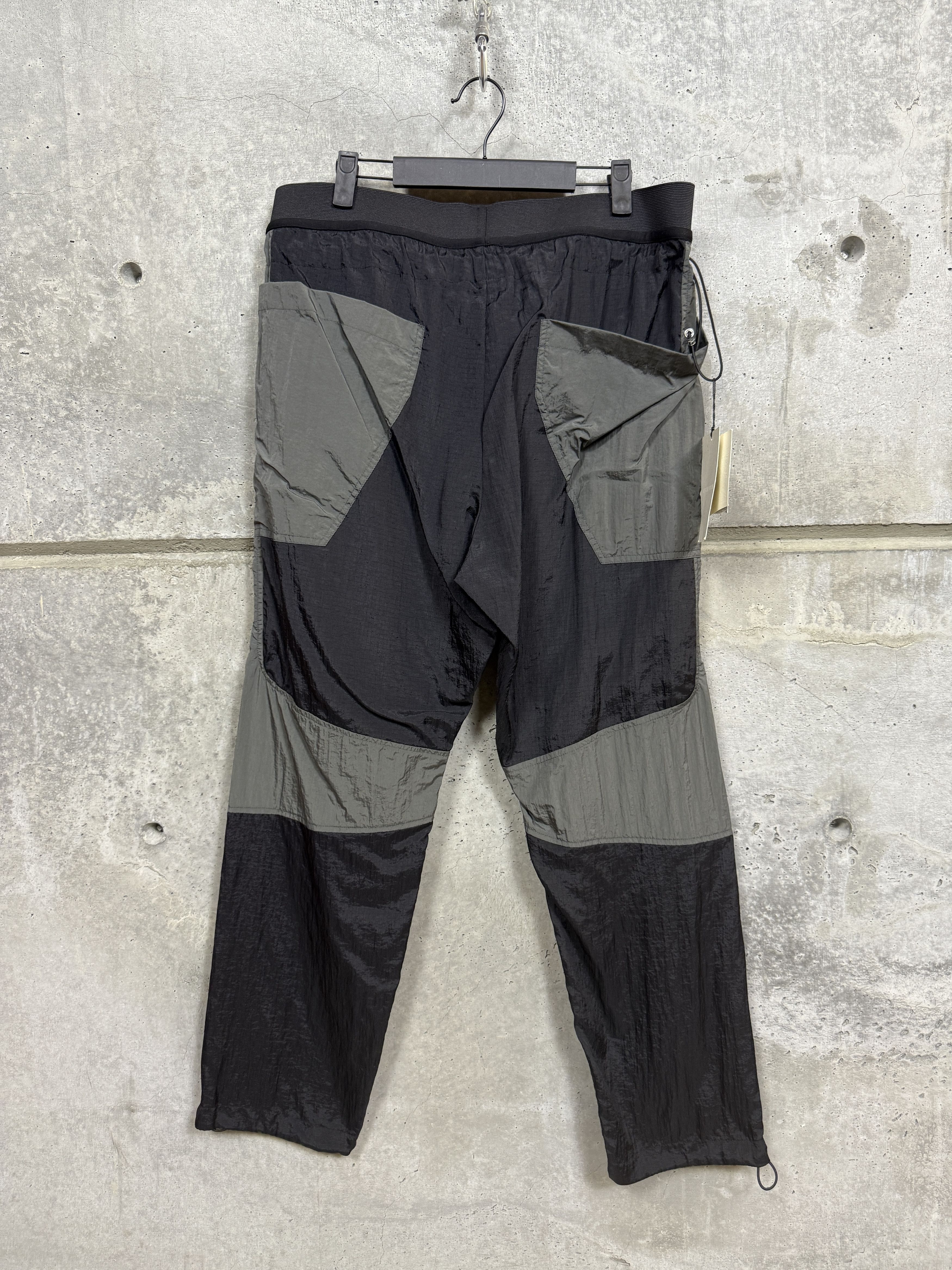 Arnar Mar Jonsson $595 Arnar Mar Jonsson Oroi Panelled Trouser Size US 36 / EU 52 - 10 Thumbnail