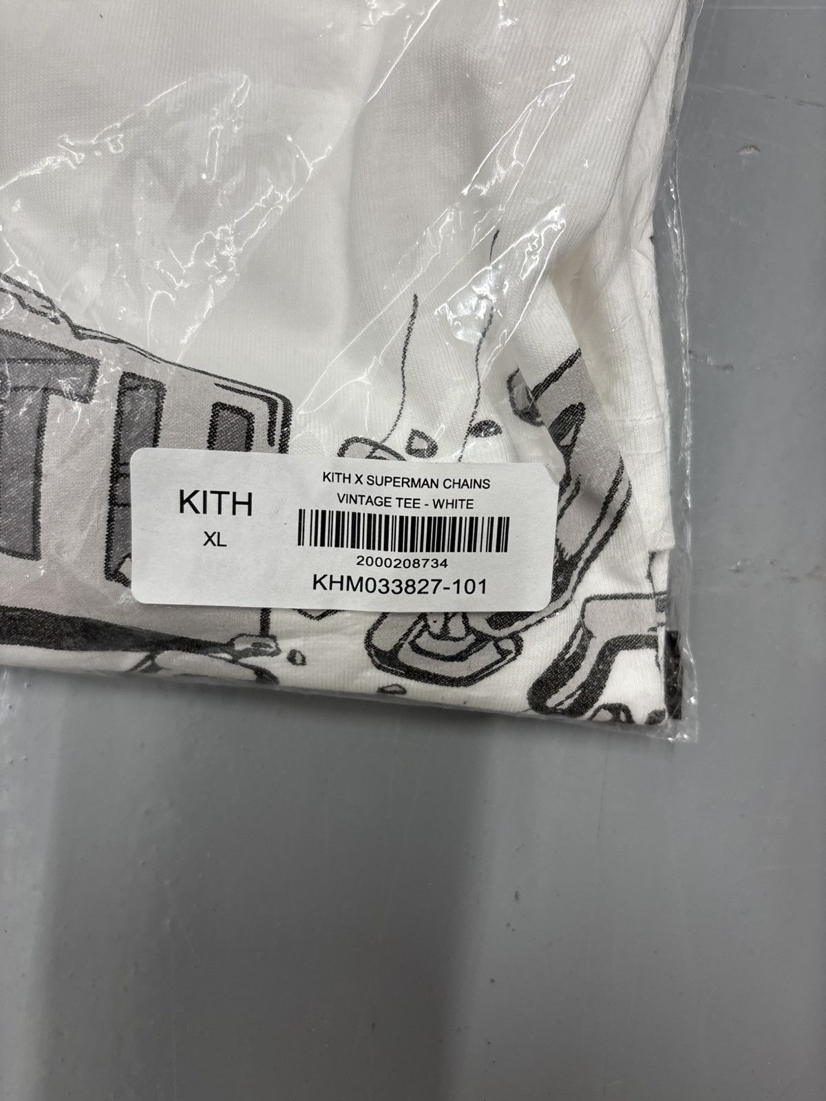 Kith Kith x Superman Vintage Chains tee white Size US XL / EU 56 / 4 - 4 Thumbnail