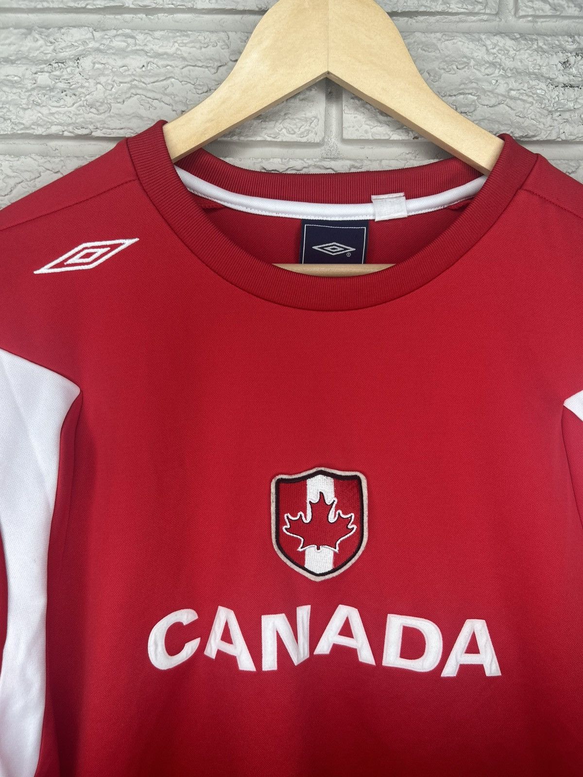 Umbro Umbro Canada Long Sleeve Soccer Jersey Size US XL / EU 56 / 4 - 3 Thumbnail