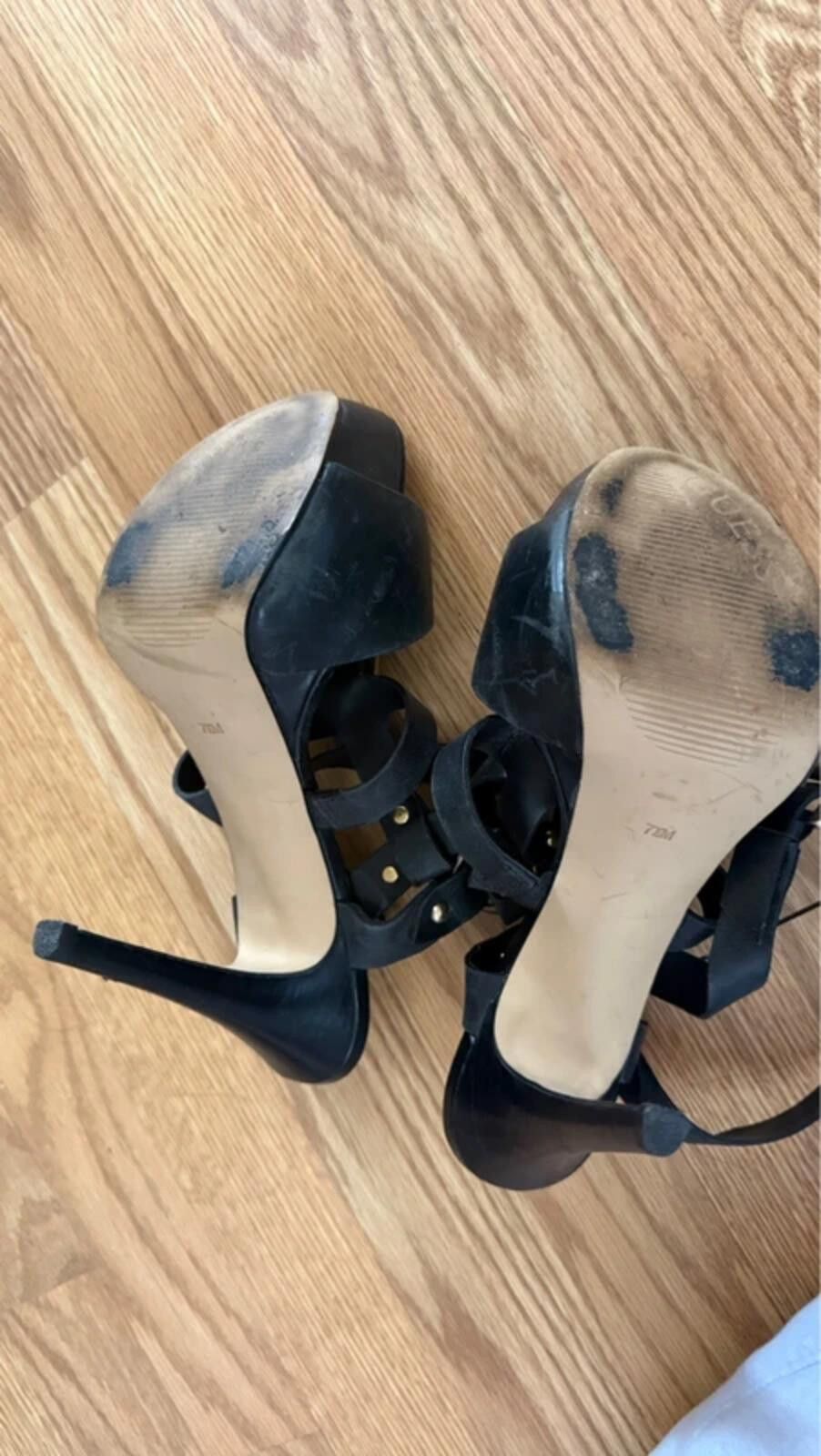 Guess Guess strappy platform heels Size US 7 / IT 37 - 7 Thumbnail