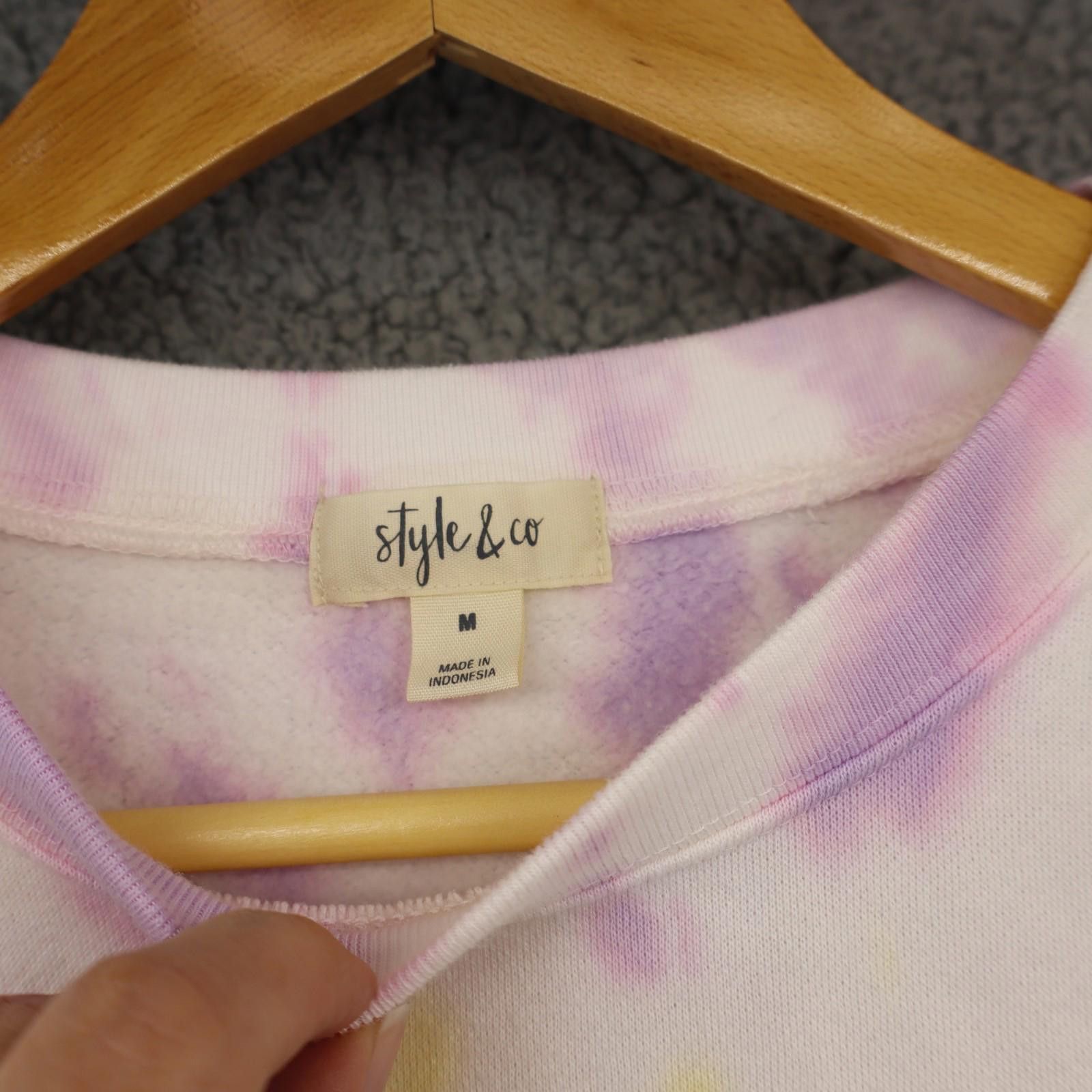 Style & Co Sweatshirt Women Medium Purple Tie Dye Crewneck Style & Co Size M / US 6-8 / IT 42-44 - 2 Thumbnail