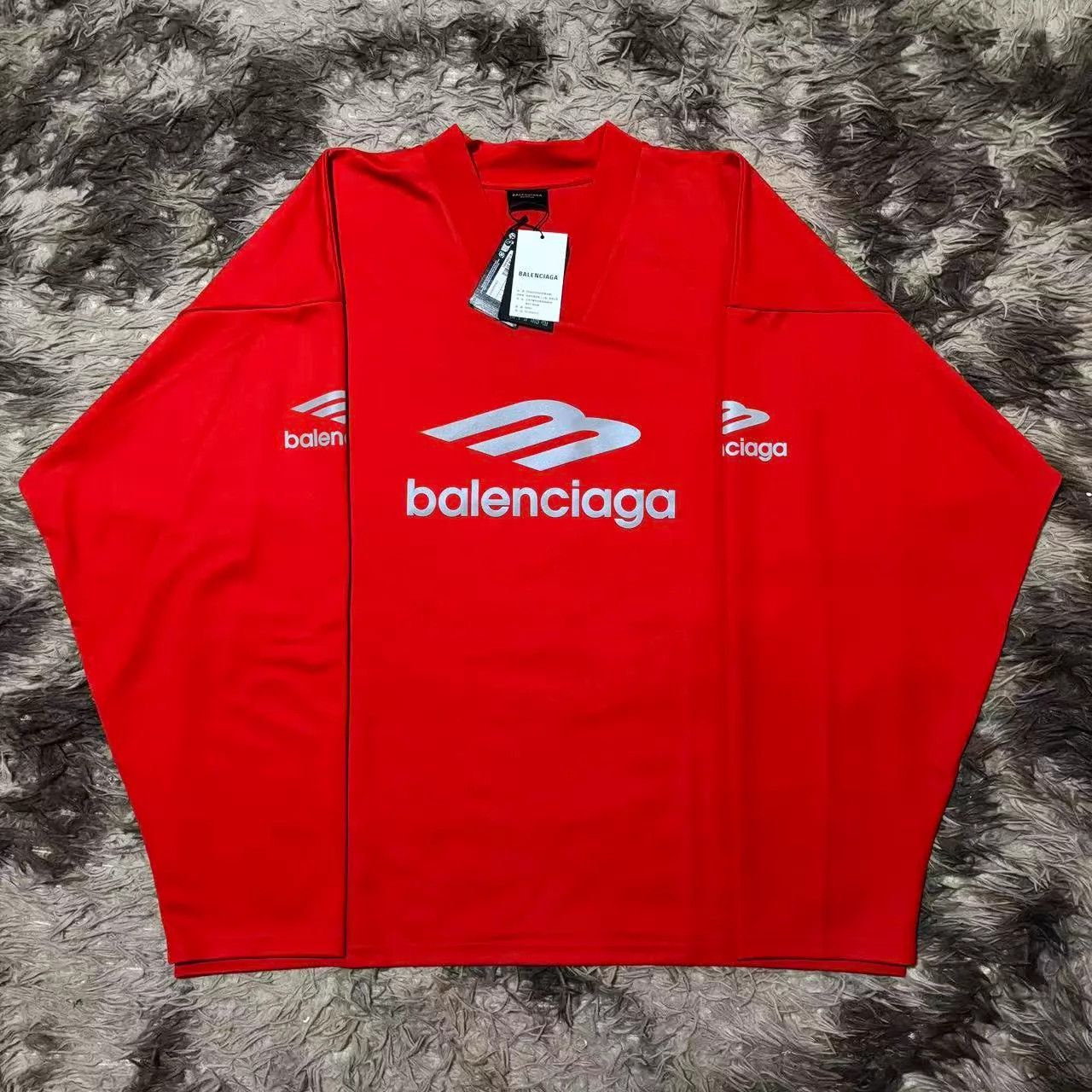 Balenciaga Balenciaga SKIWEAR V-neck long-sleeve women's top Size US XXS / EU 40 - 1 Thumbnail
