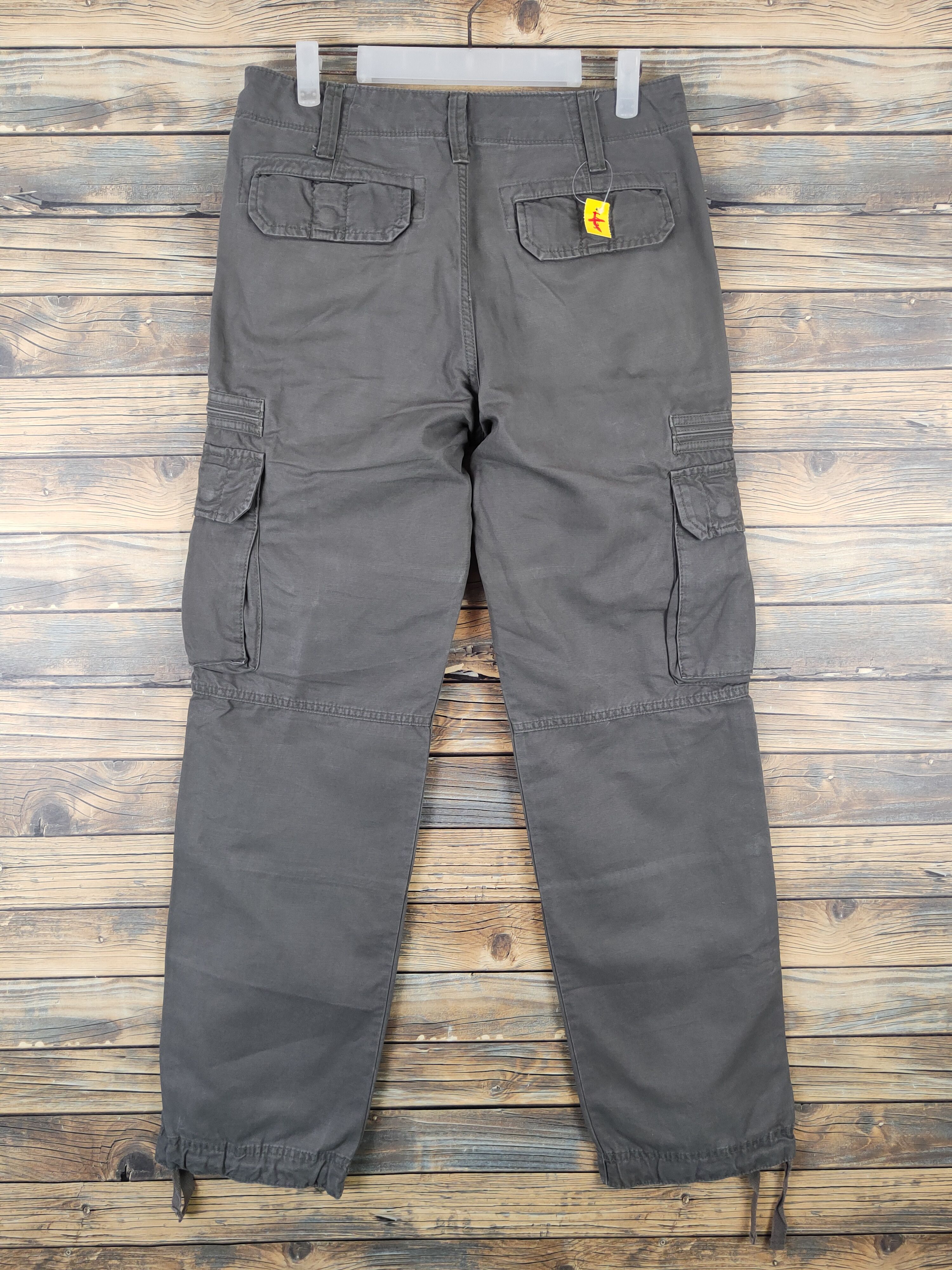 Japanese Brand Uniqlo Olive Multipocket Tactical Cargo Pants #W1049 Size US 31 - 7 Thumbnail