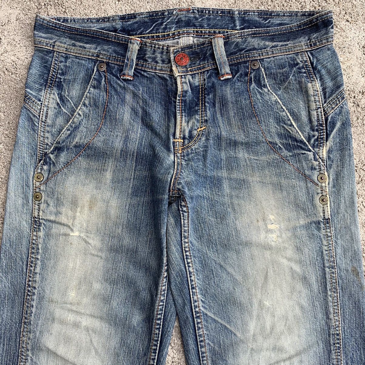 Japanese Brand Flare Vintage Edwin Blue Trip Distressed Denim W32 Size US 32 / EU 48 - 4 Thumbnail