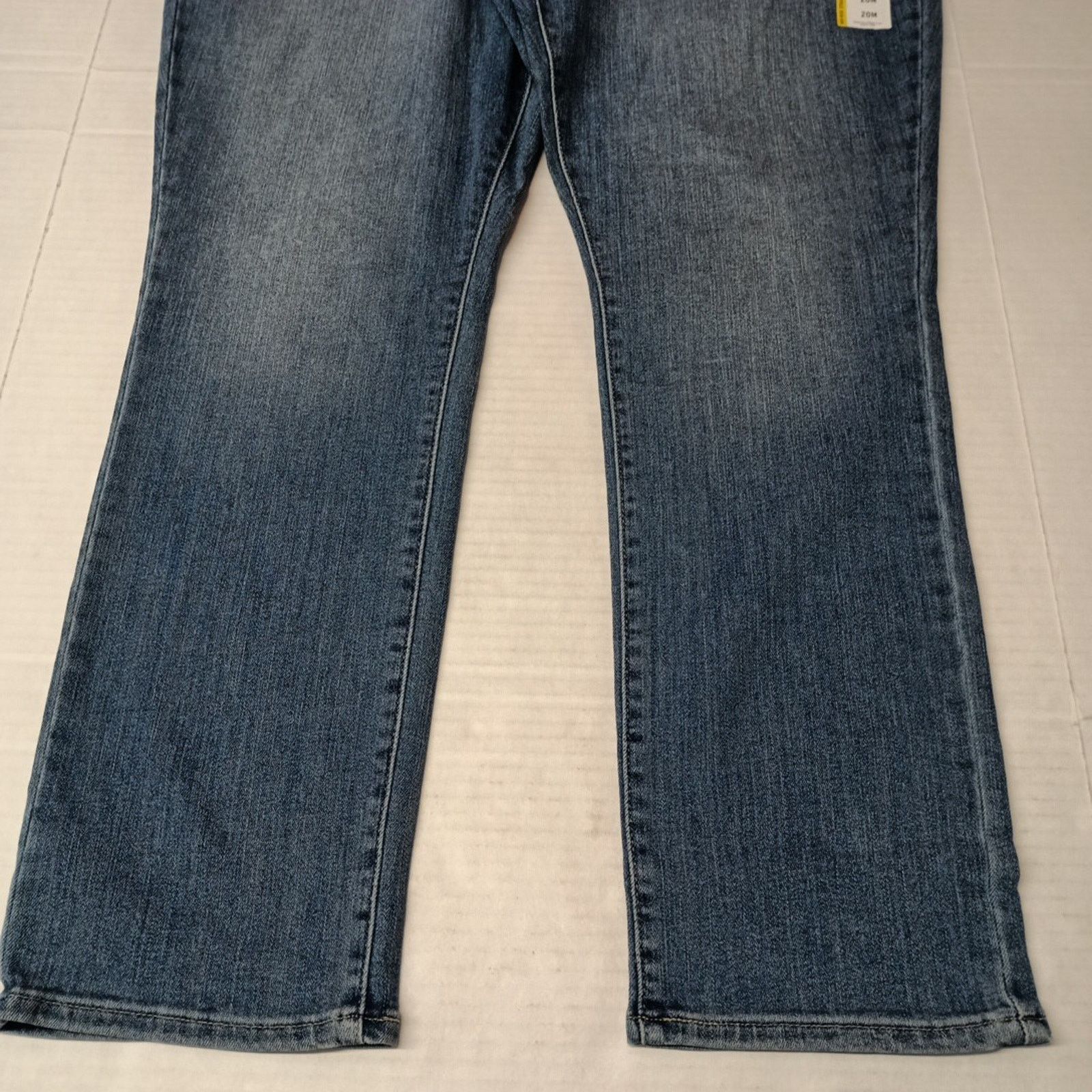 Levi's Levi Mid Rise Straight Jeans Women's Size 20M 35x30 Blue Size 42" / US 20 - 3 Thumbnail