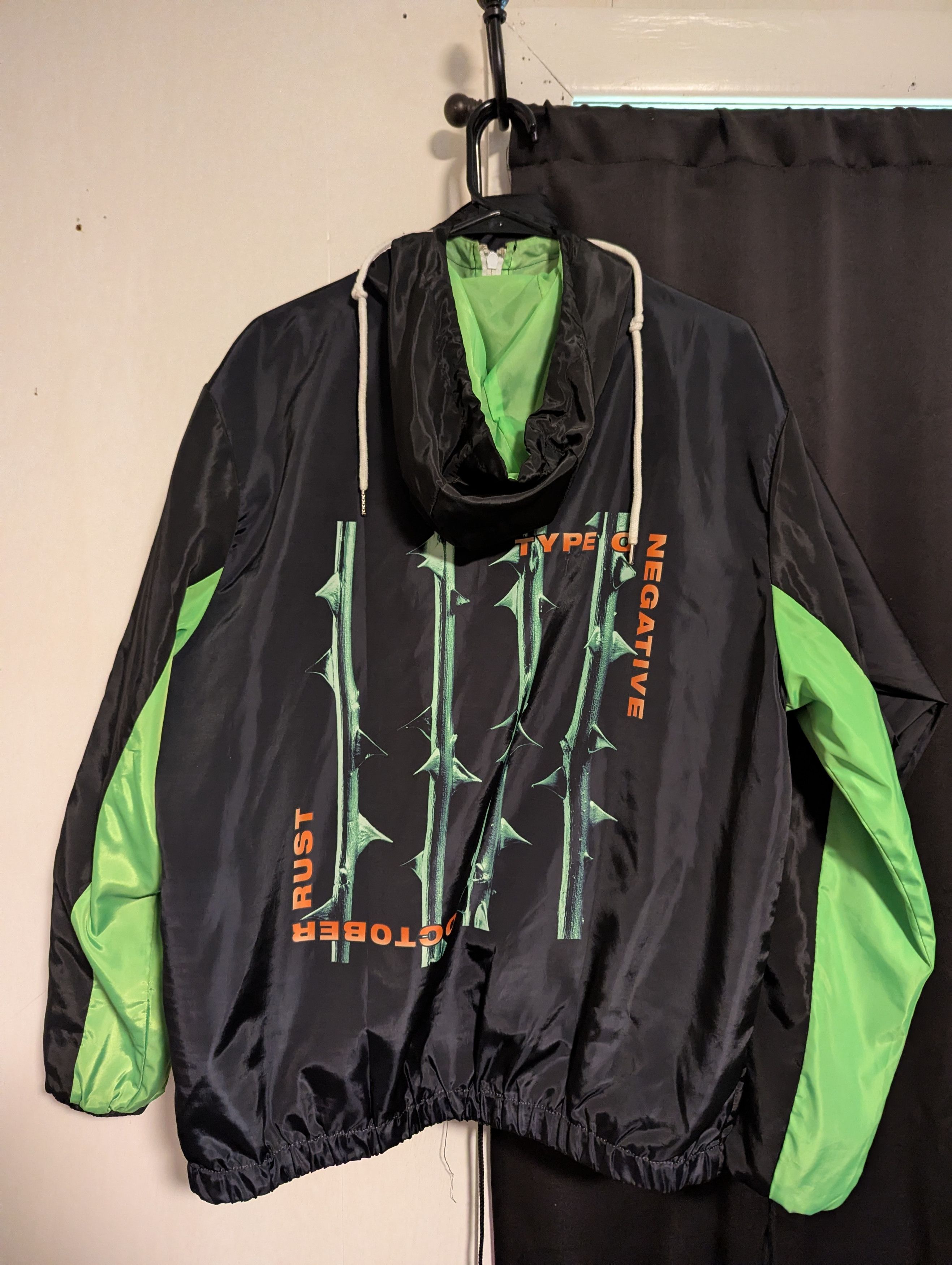 Gildan Type o negative - October Rust - Windbreaker (MEDIUM) Size US S / EU 44-46 / 1 - 2 Thumbnail