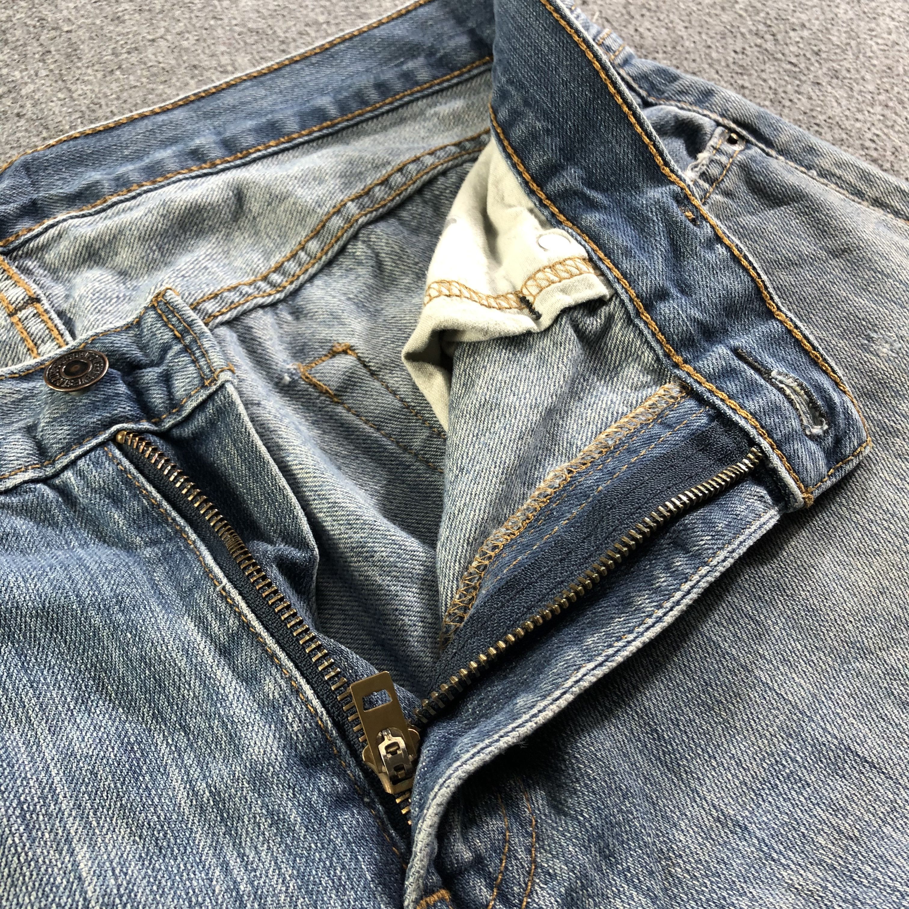 Levi's Vintage Levis 559 Jeans-J3489 Size US 36 / EU 52 - 12 Thumbnail