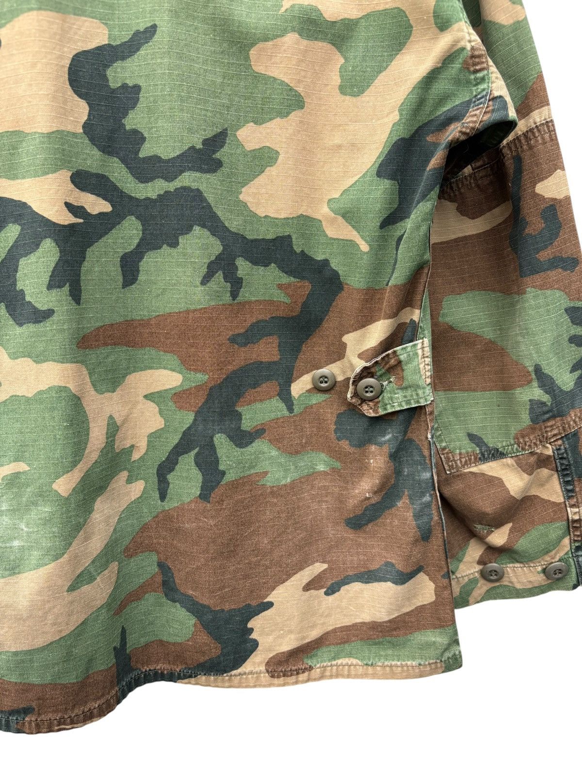 Vintage Vintage 80s US Military Camo Jacket Woodland Cotton Coat Size US S / EU 44-46 / 1 - 14 Thumbnail