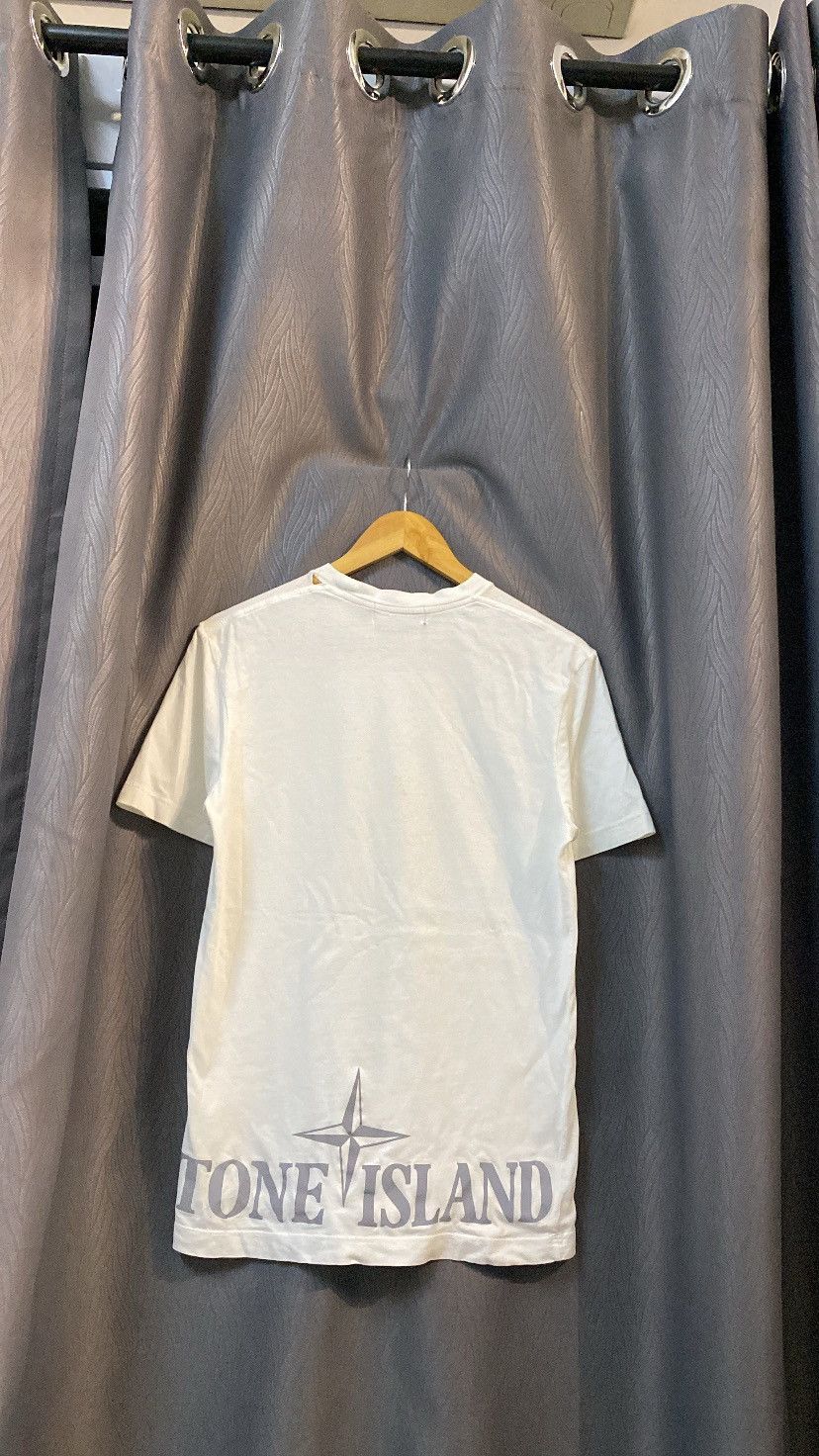 Designer × Stone Island Stone Island Tshirt Reflective Backhit Size US S / EU 44-46 / 1 - 10 Thumbnail