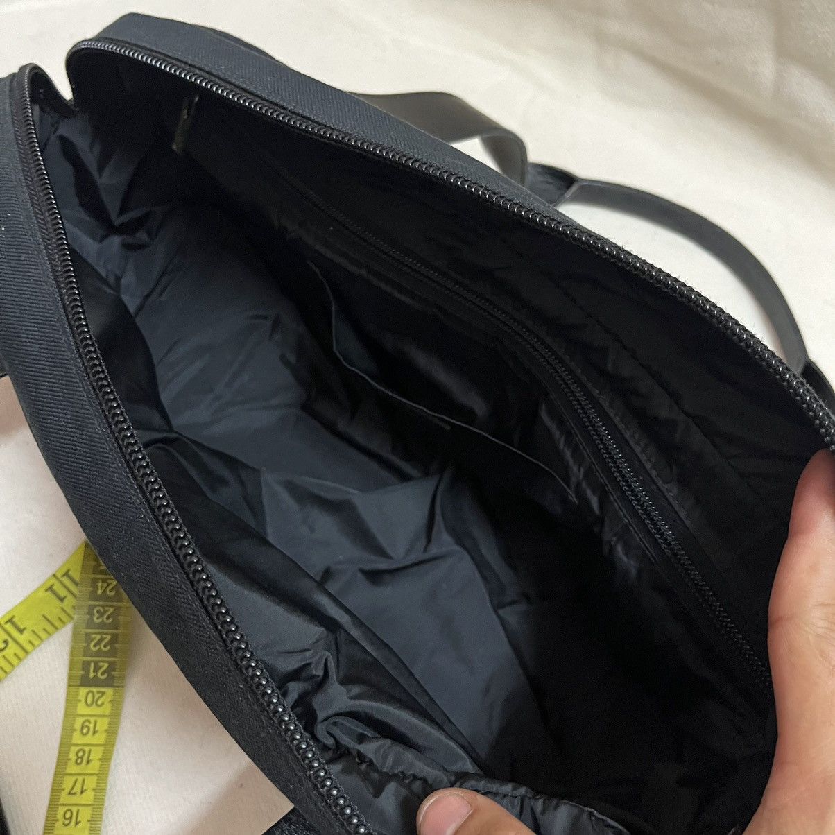 Helmut Lang × Japanese Brand × Vintage Authentic Helmut Lang Leather Shoulder Bag Size ONE SIZE - 10 Thumbnail