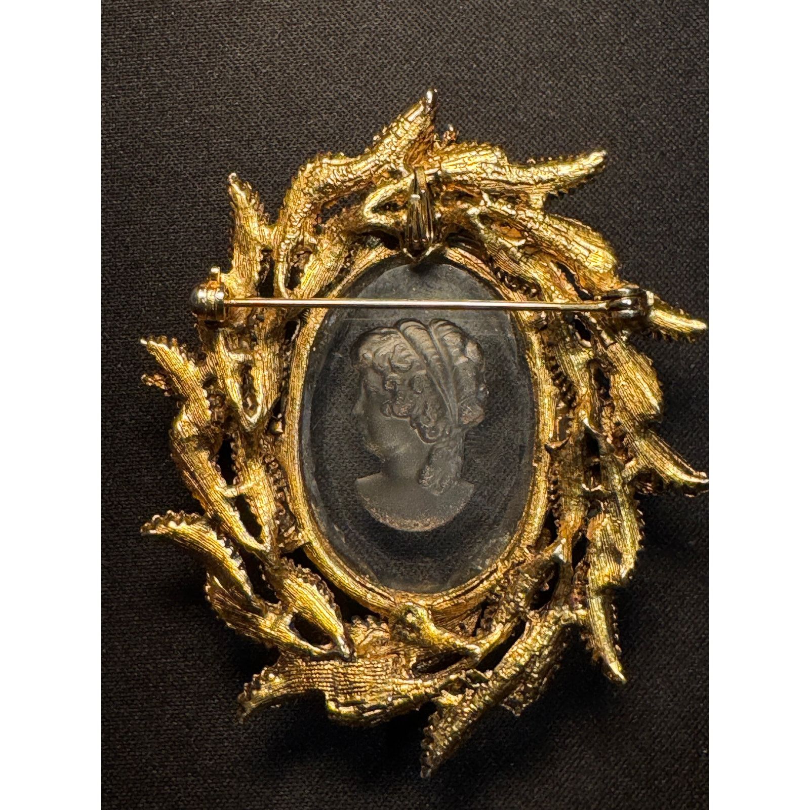 Other Vintage Intaglio Gold Tone Glass Cameo Brooch Size ONE SIZE - 5 Thumbnail