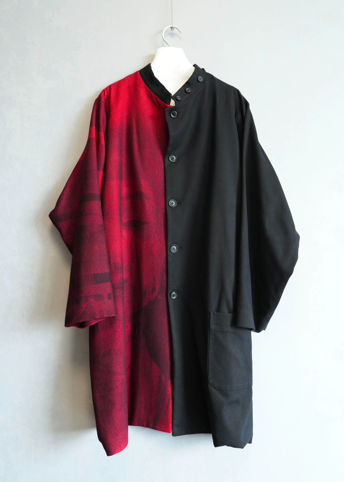 Yohji Yamamoto Yohji Yamamoto 18AW RedBlack Detachable Scarf Coat Size US L / EU 52-54 / 3 - 2 Thumbnail