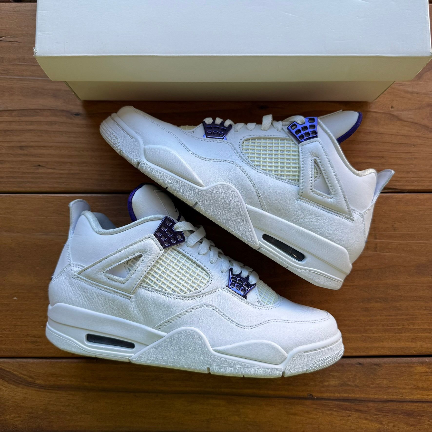 Jordan Brand Size 9 - Jordan 4 Retro 'Purple Metallic' Size US 9 / EU 42 - 2 Thumbnail