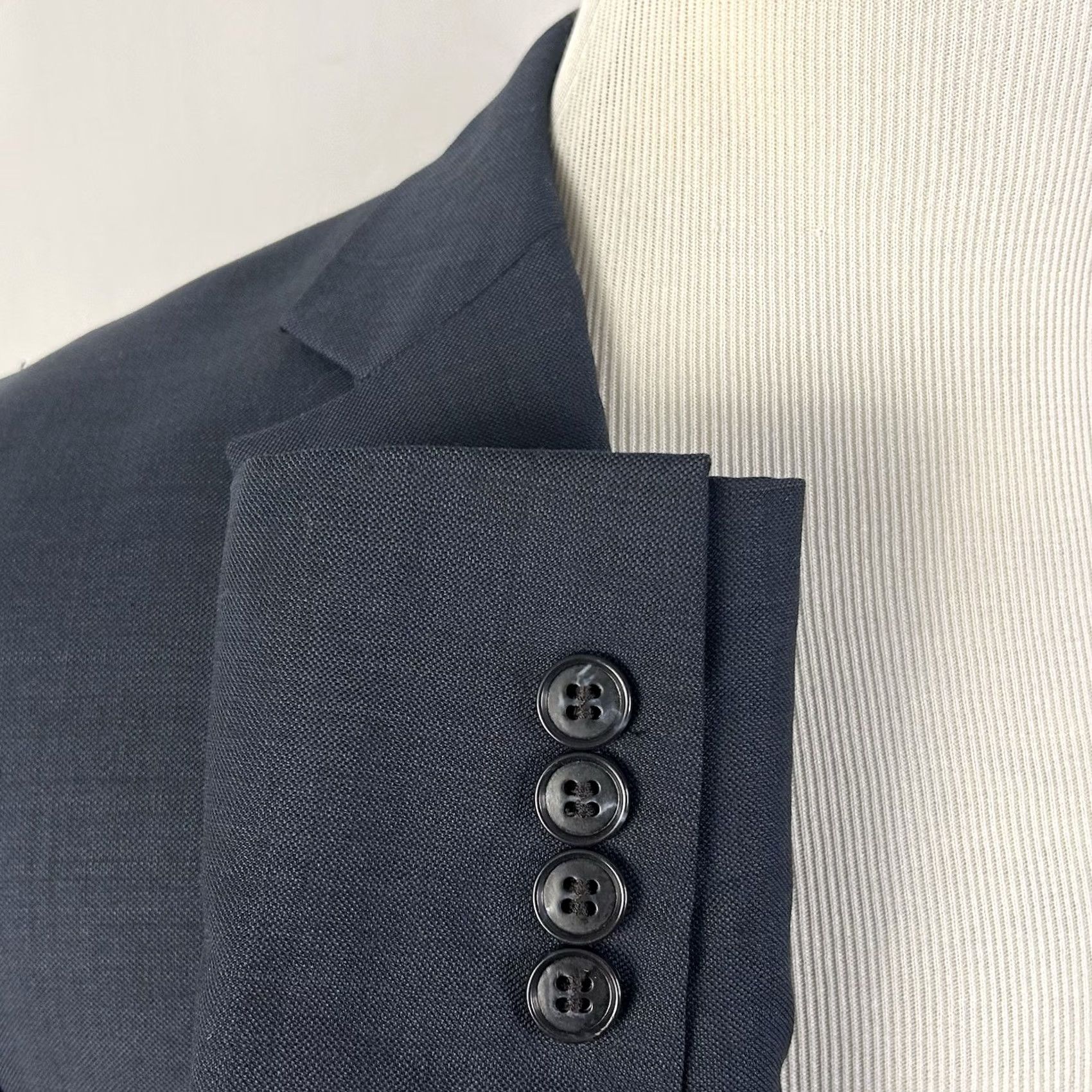 Jos. A. Bank Jos A Bank Sport Coat Dark Blue 40L Slim Fit Traveler Wool Two-Button Notch Lapel Mens Jacket Coat Regular Length Long Jacket Size US XS / EU 42 / 0 - 5 Thumbnail
