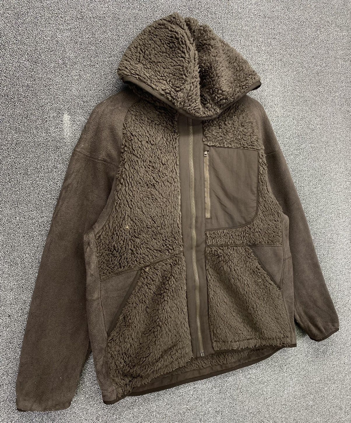 Uniqlo × White Mountaineering White Mountaineering Uniqlo Hooded Deep Pile Classic Jacket Size US M / EU 48-50 / 2 - 2 Thumbnail