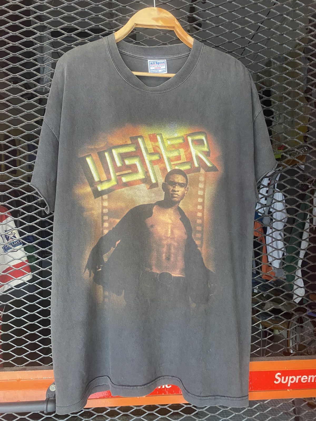 Band Tees × Rap Tees × Vintage Vtg Usher Evolution Tour T shirt R&B / Hip Hop / Rap tees Size US L / EU 52-54 / 3 - 2 Thumbnail