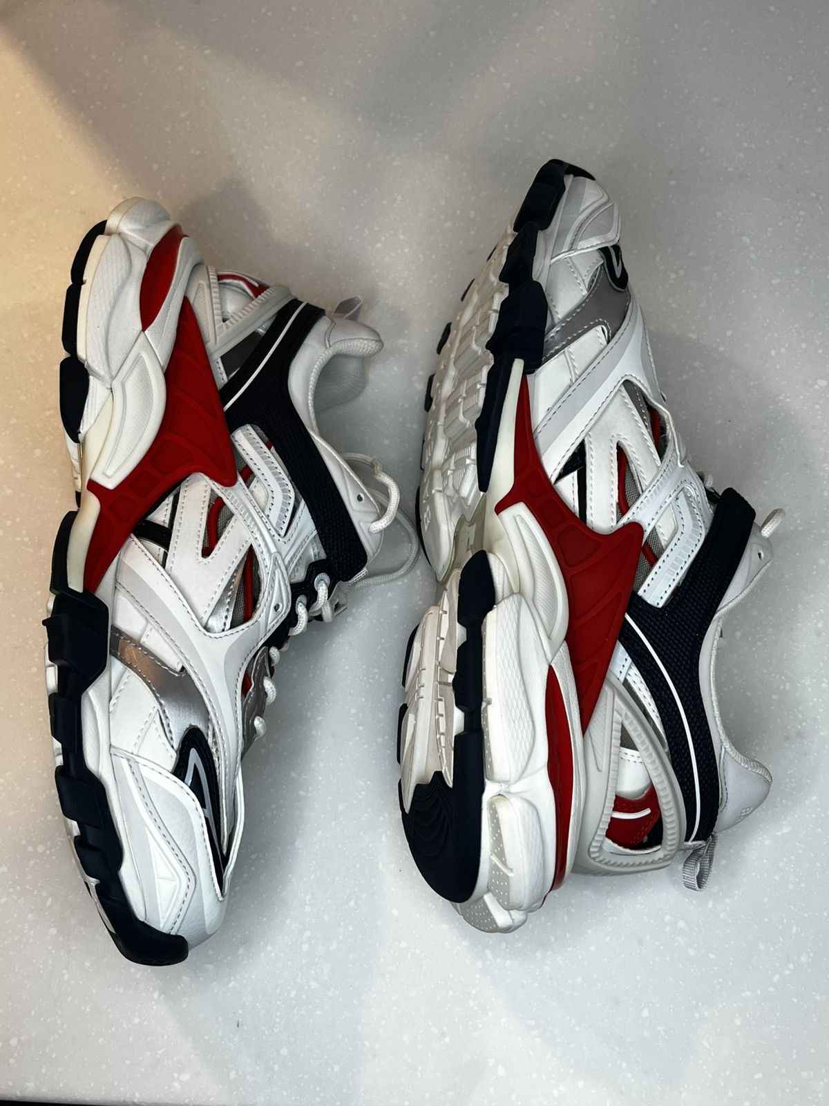 track balenciagas 42 size 9 grey and red Balenciaga Balenciaga Runner Size 42 (9 US) | Grailed main image 3